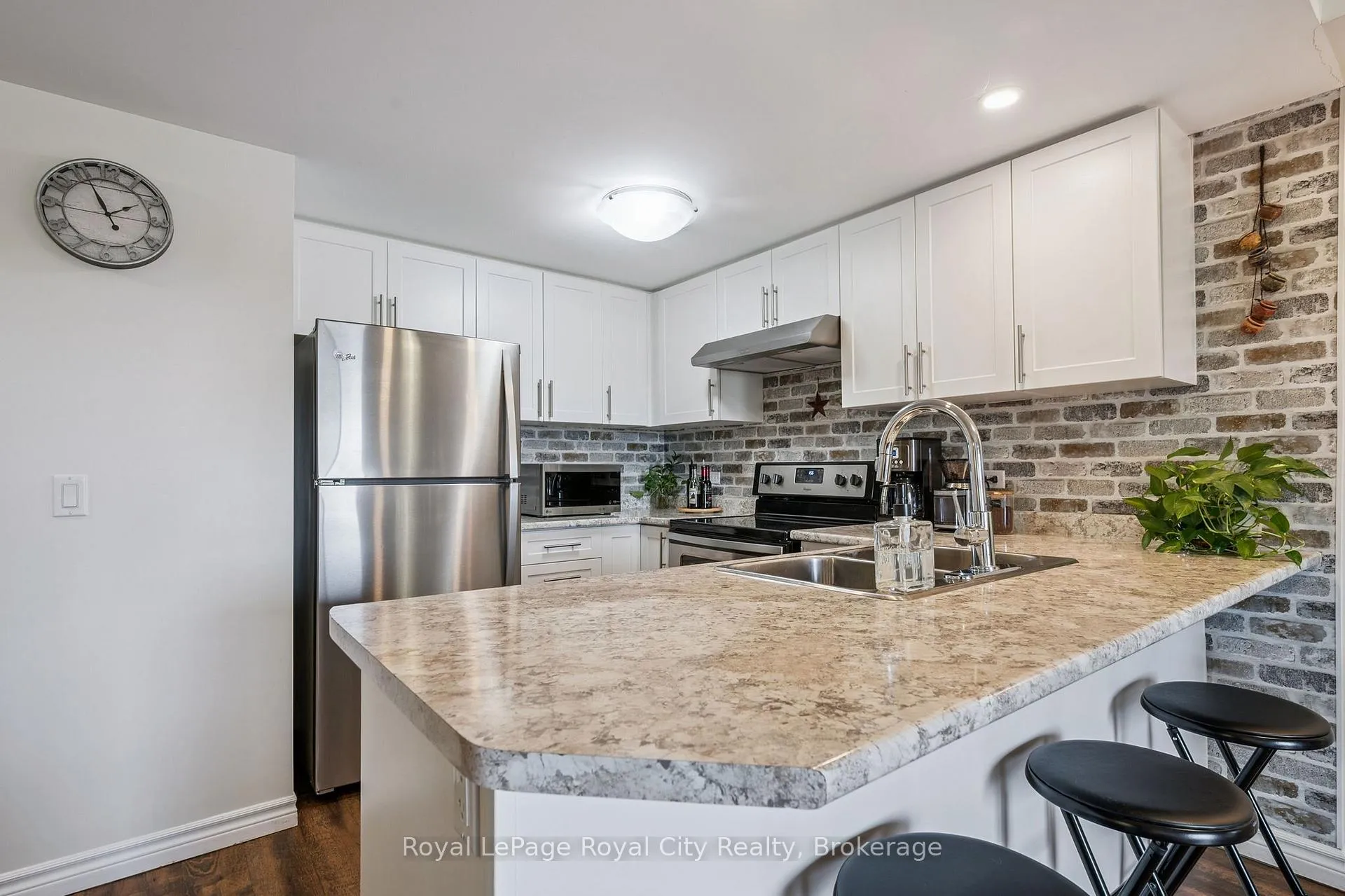 Photo 9 of Unit 308, 7 Kay Crescent, Guelph, Pineridge/Westminster Woods — HOMEH