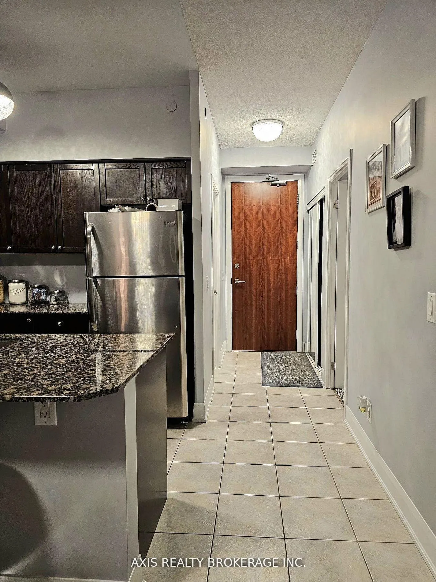 Photo 4 of Unit 321, 4700 Highway 7, Vaughan, East Woodbridge — HOMEH