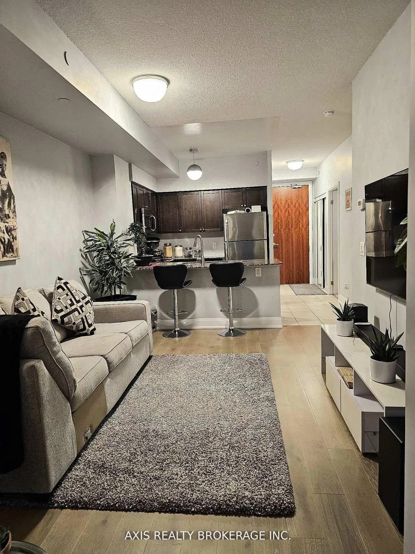 Photo 5 of Unit 321, 4700 Highway 7, Vaughan, East Woodbridge — HOMEH