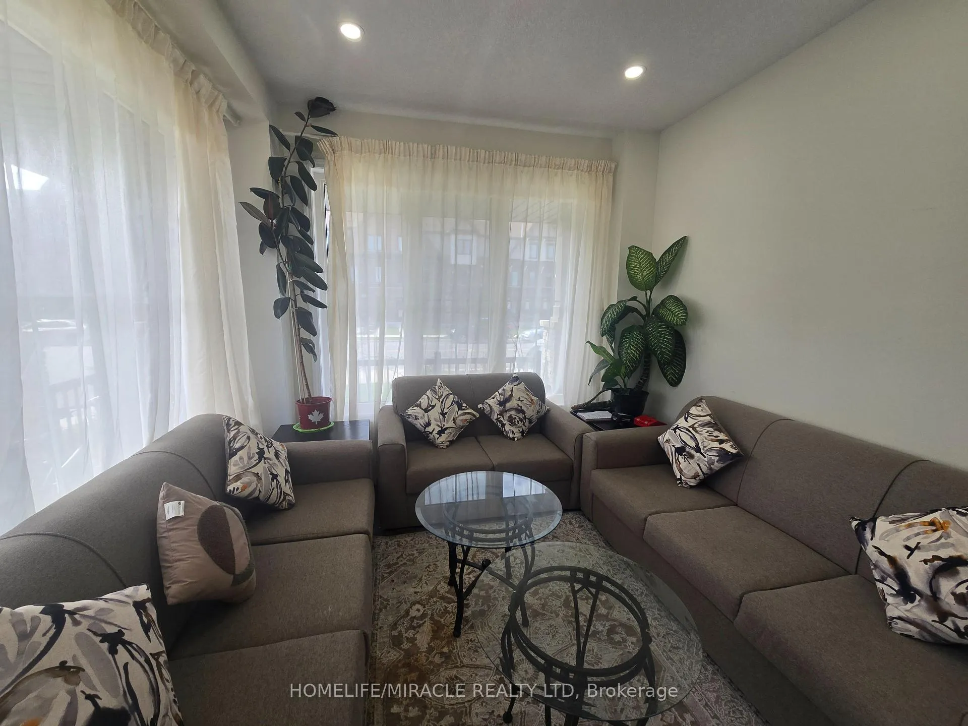 Photo 10 of 200 Bedrock Drive, Hamilton, Stoney Creek Mountain — HOMEH