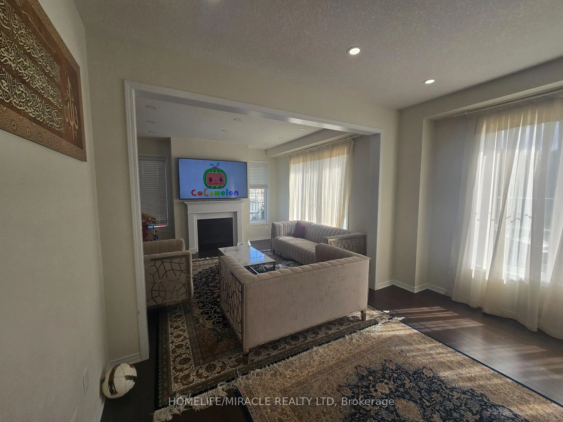 Photo 13 of 200 Bedrock Drive, Hamilton, Stoney Creek Mountain — HOMEH