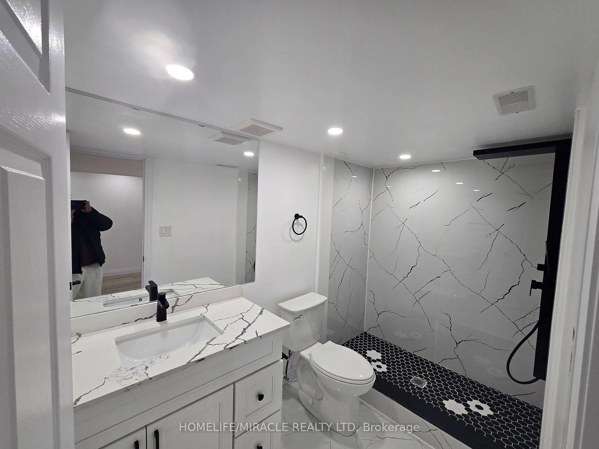 Photo 45 of 200 Bedrock Drive, Hamilton, Stoney Creek Mountain — HOMEH
