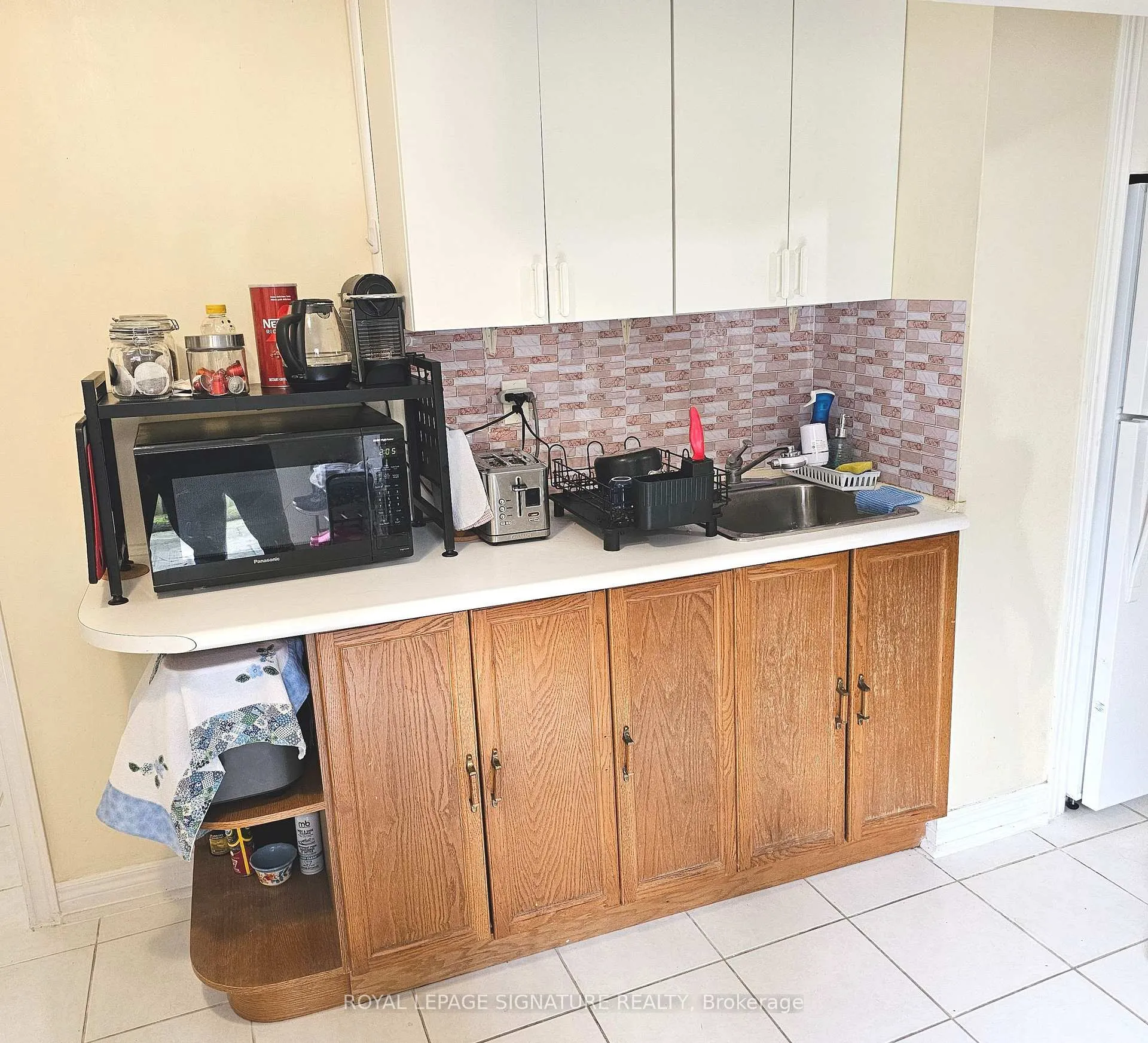 Photo 12 of Unit Lower  Level, 20 Colleen Street, Vaughan, Crestwood-Springfarm-Yorkhill — HOMEH