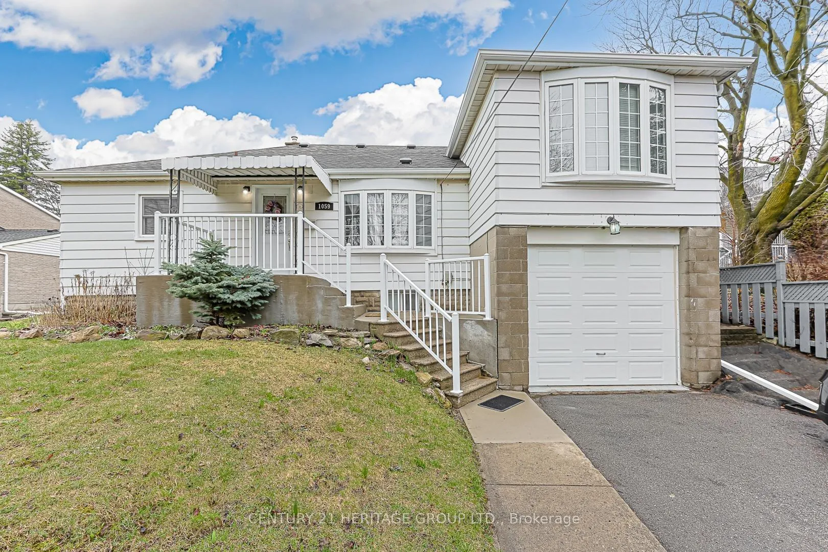 Photo 1 of 1059 Gorham Street, Newmarket, Gorham-College Manor — HOMEH