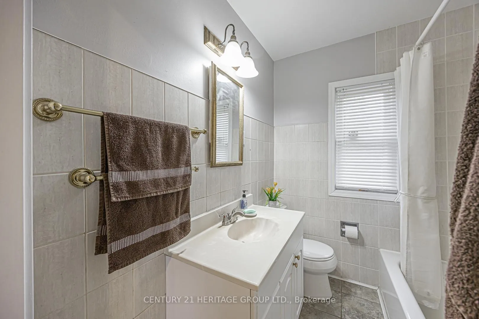 Photo 29 of 1059 Gorham Street, Newmarket, Gorham-College Manor — HOMEH