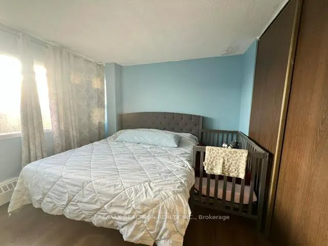 Photo 3 of Unit 1908, 100 Leeward Glenway, Toronto, Flemingdon Park — HOMEH