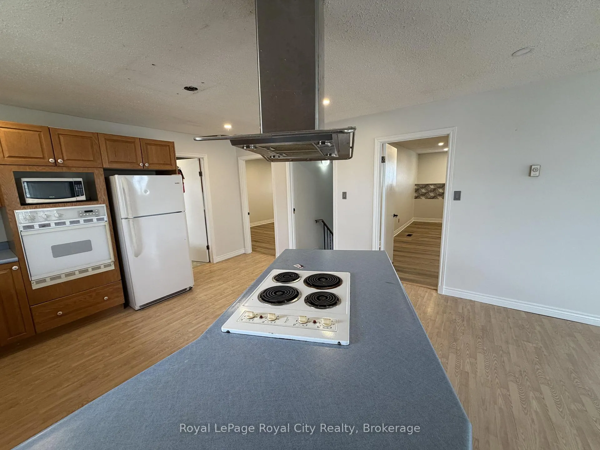 Photo 6 of Unit 2, 245 Speedvale Avenue W, Guelph, Junction/Onward Willow — HOMEH