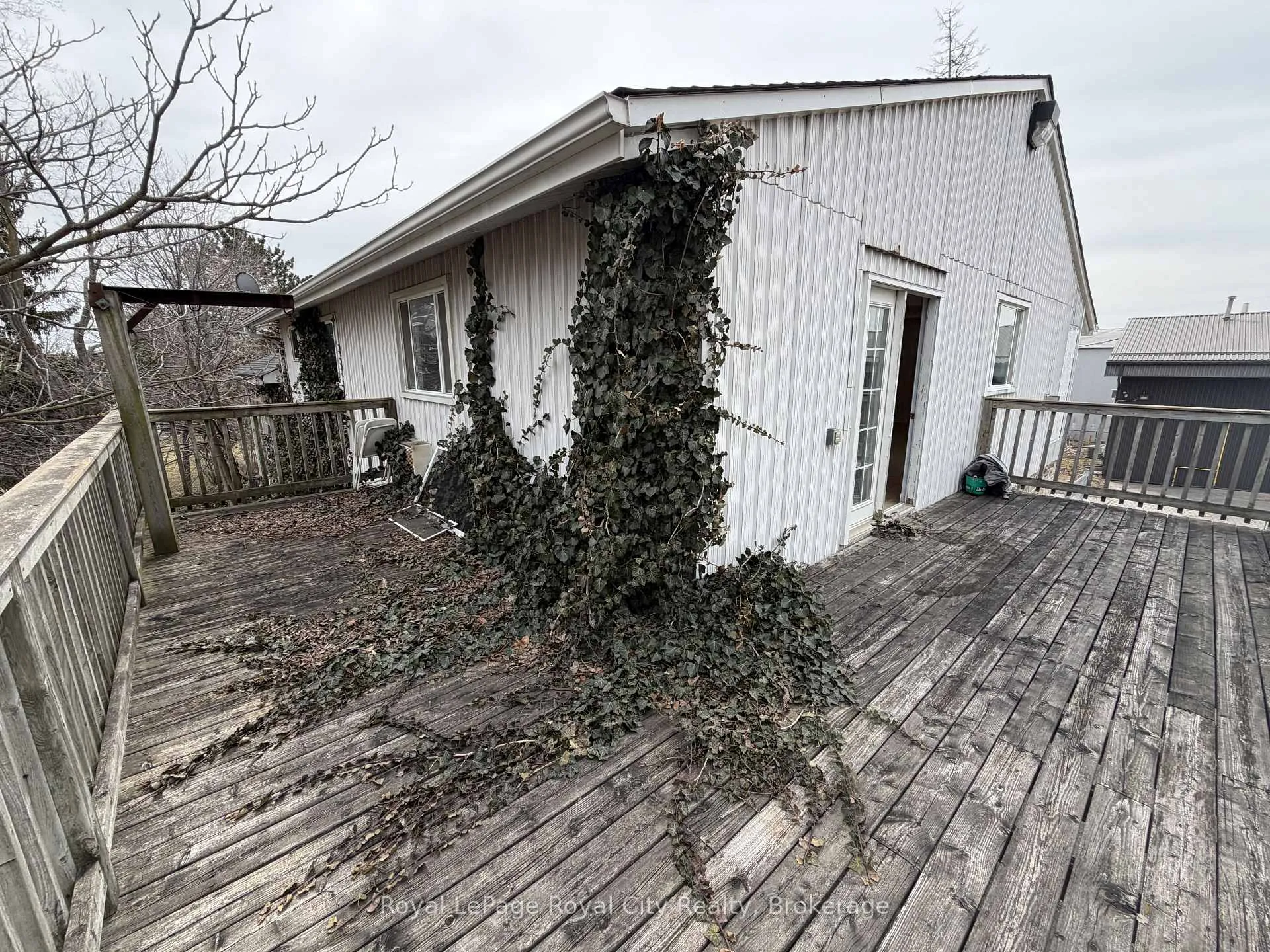 Photo 13 of Unit 2, 245 Speedvale Avenue W, Guelph, Junction/Onward Willow — HOMEH