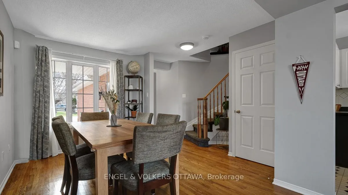 Photo 8 of 19 Mullcraft Crescent, Ottawa, Barrhaven - Longfields — HOMEH