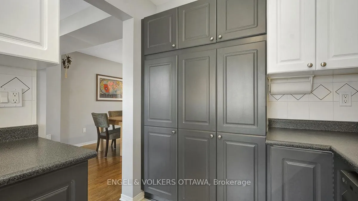 Photo 14 of 19 Mullcraft Crescent, Ottawa, Barrhaven - Longfields — HOMEH