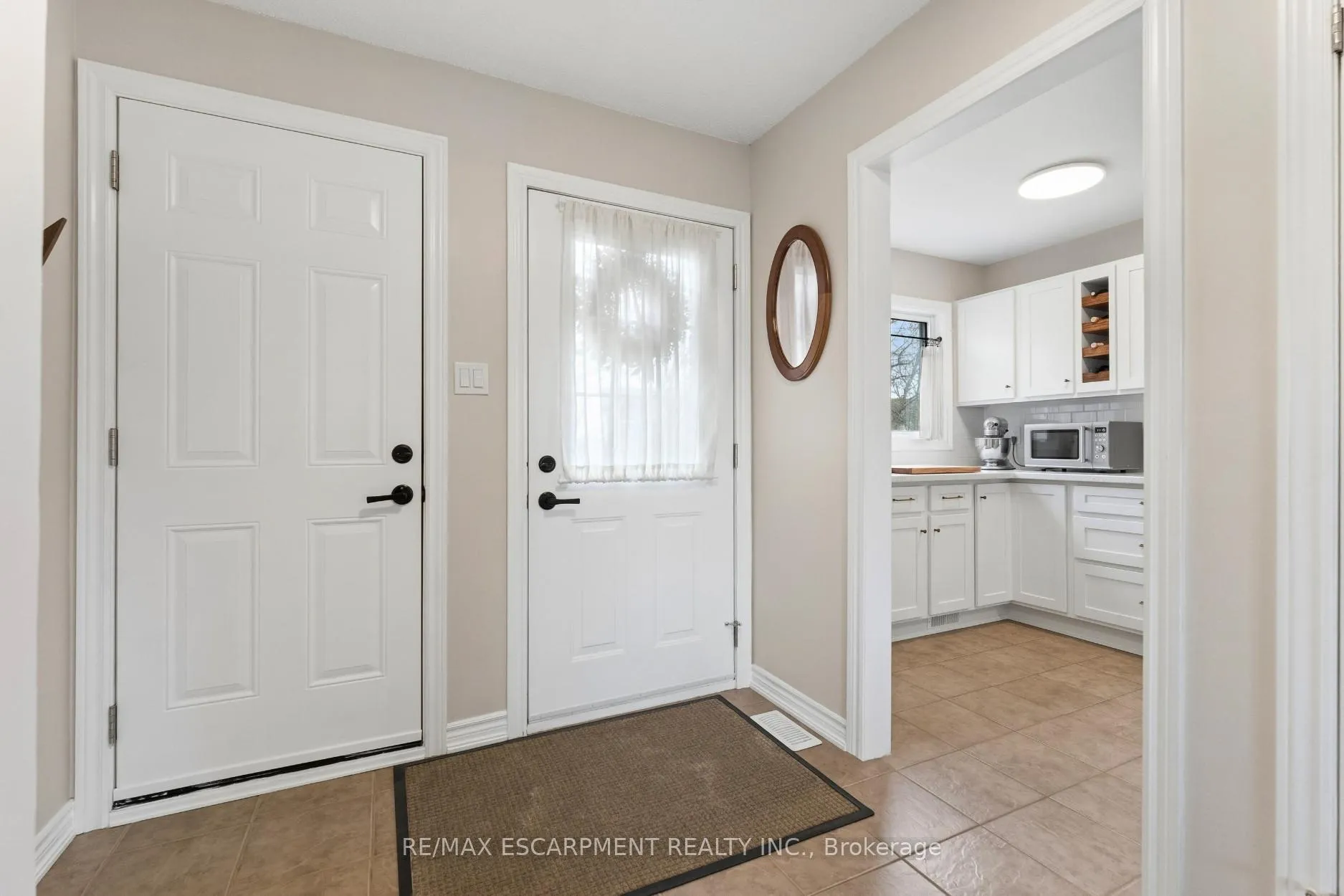 Photo 4 of Unit 121, 201 Queen Victoria Drive, Hamilton, Quinndale — HOMEH