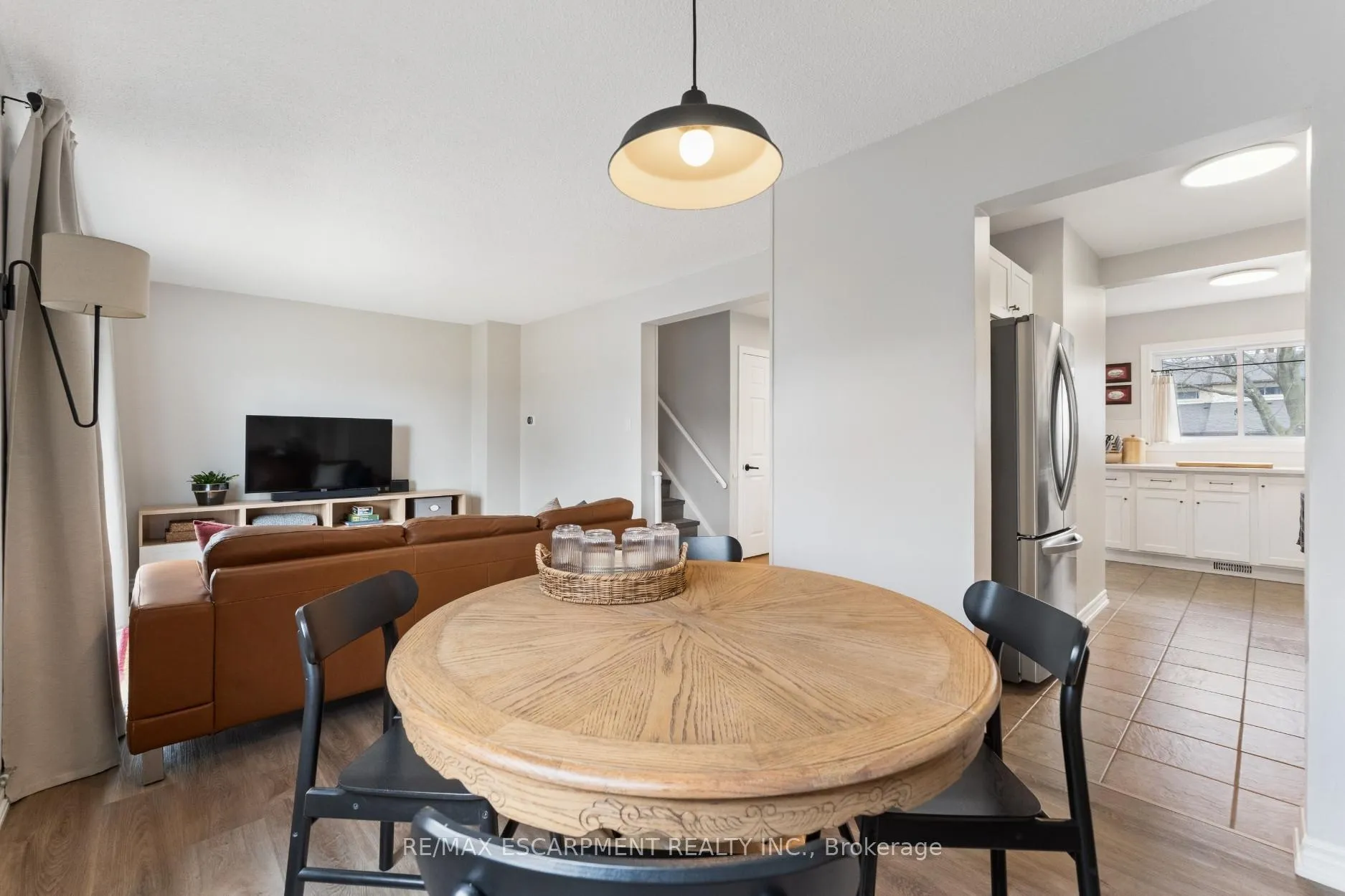 Photo 11 of Unit 121, 201 Queen Victoria Drive, Hamilton, Quinndale — HOMEH