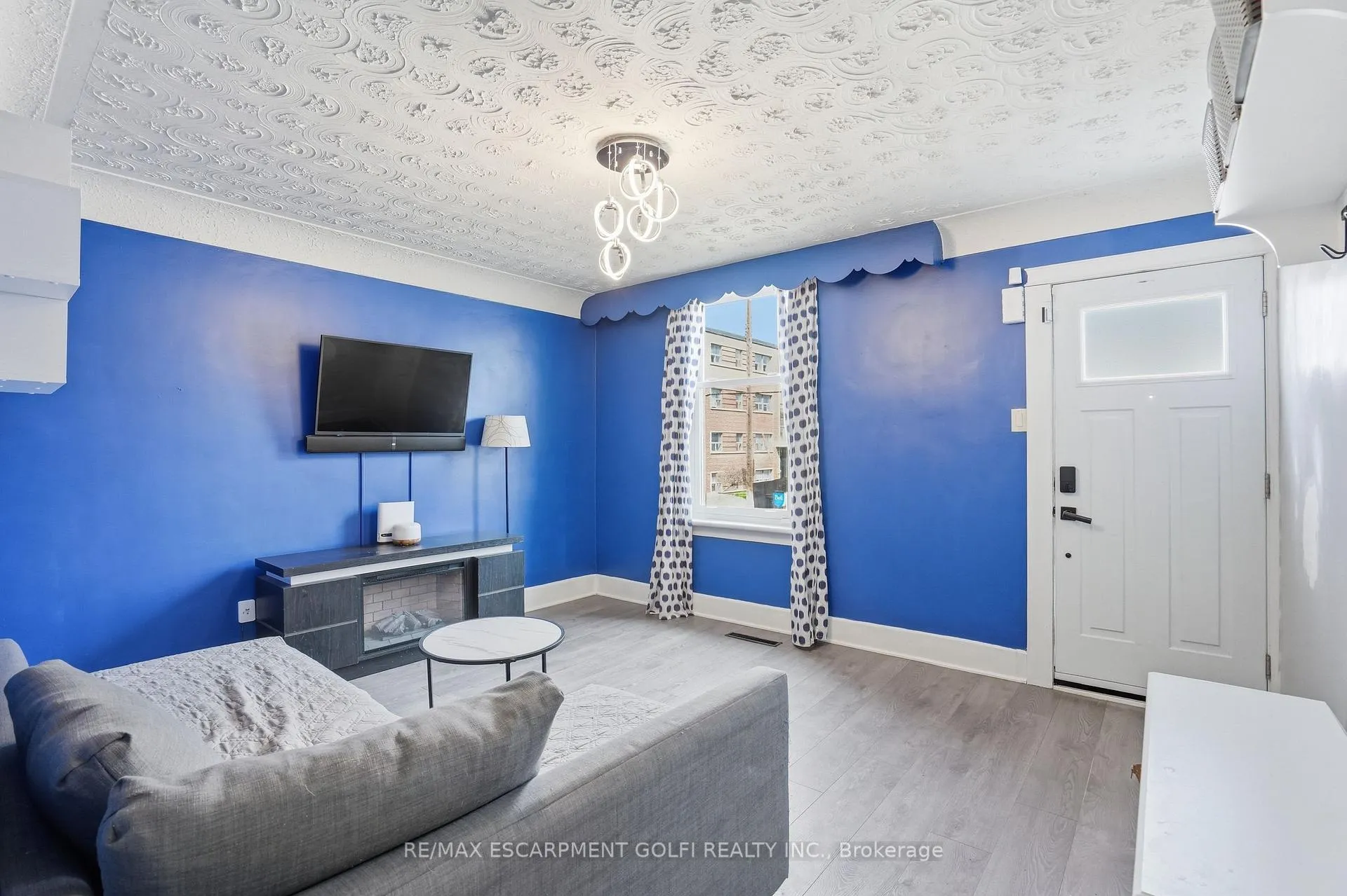 Photo 4 of 172 Stinson Street, Hamilton, Stinson — HOMEH