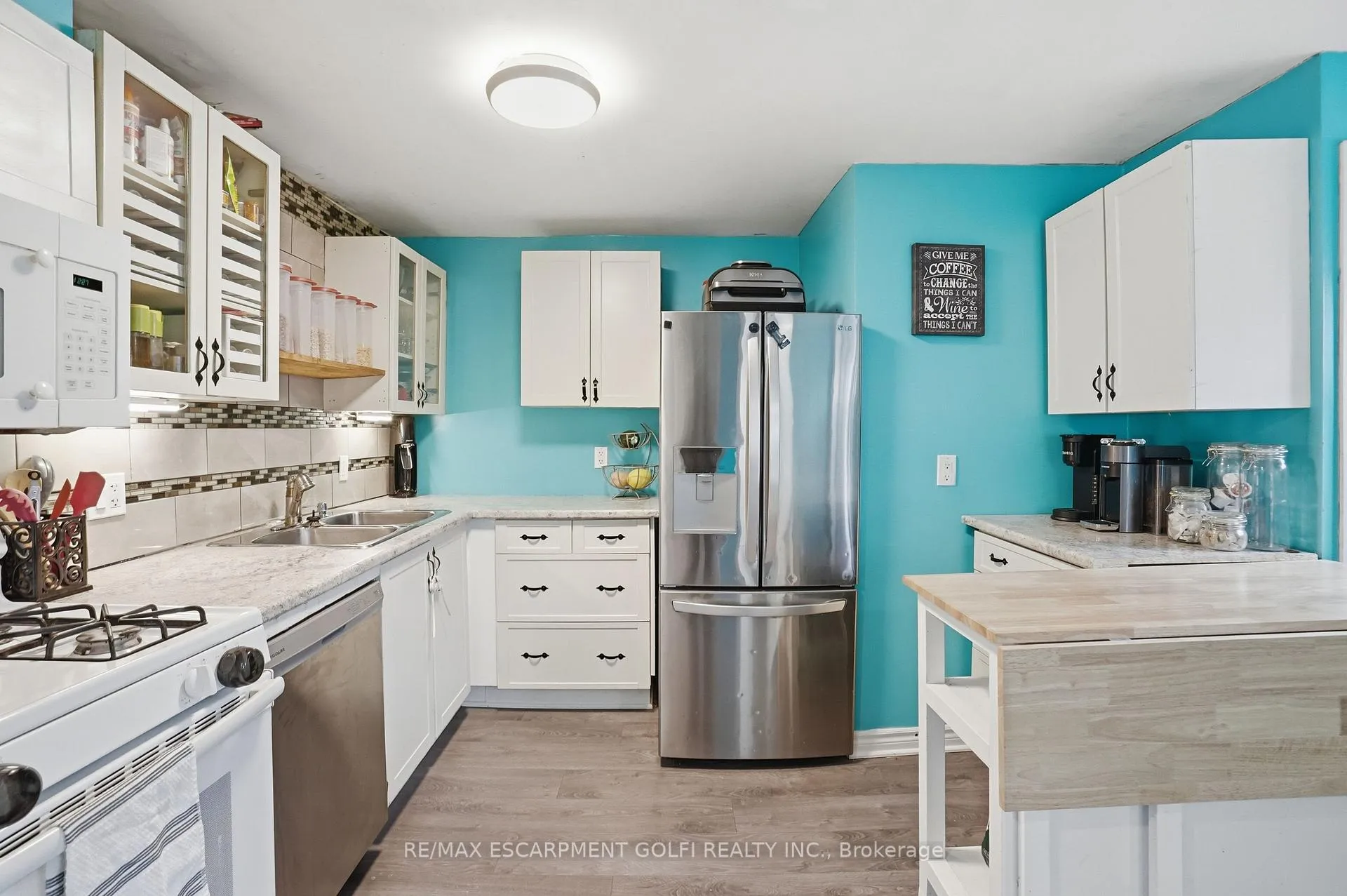 Photo 10 of 172 Stinson Street, Hamilton, Stinson — HOMEH