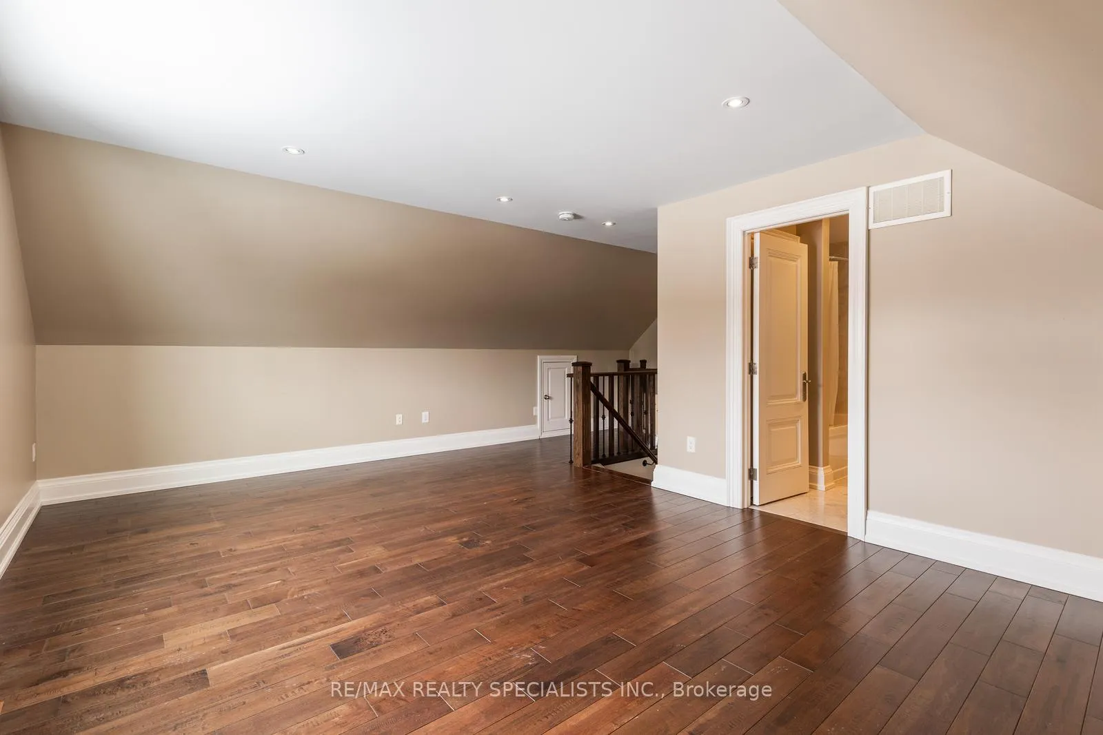 Photo 32 of 17366 Mount Pleasant Road, Caledon, Palgrave — HOMEH