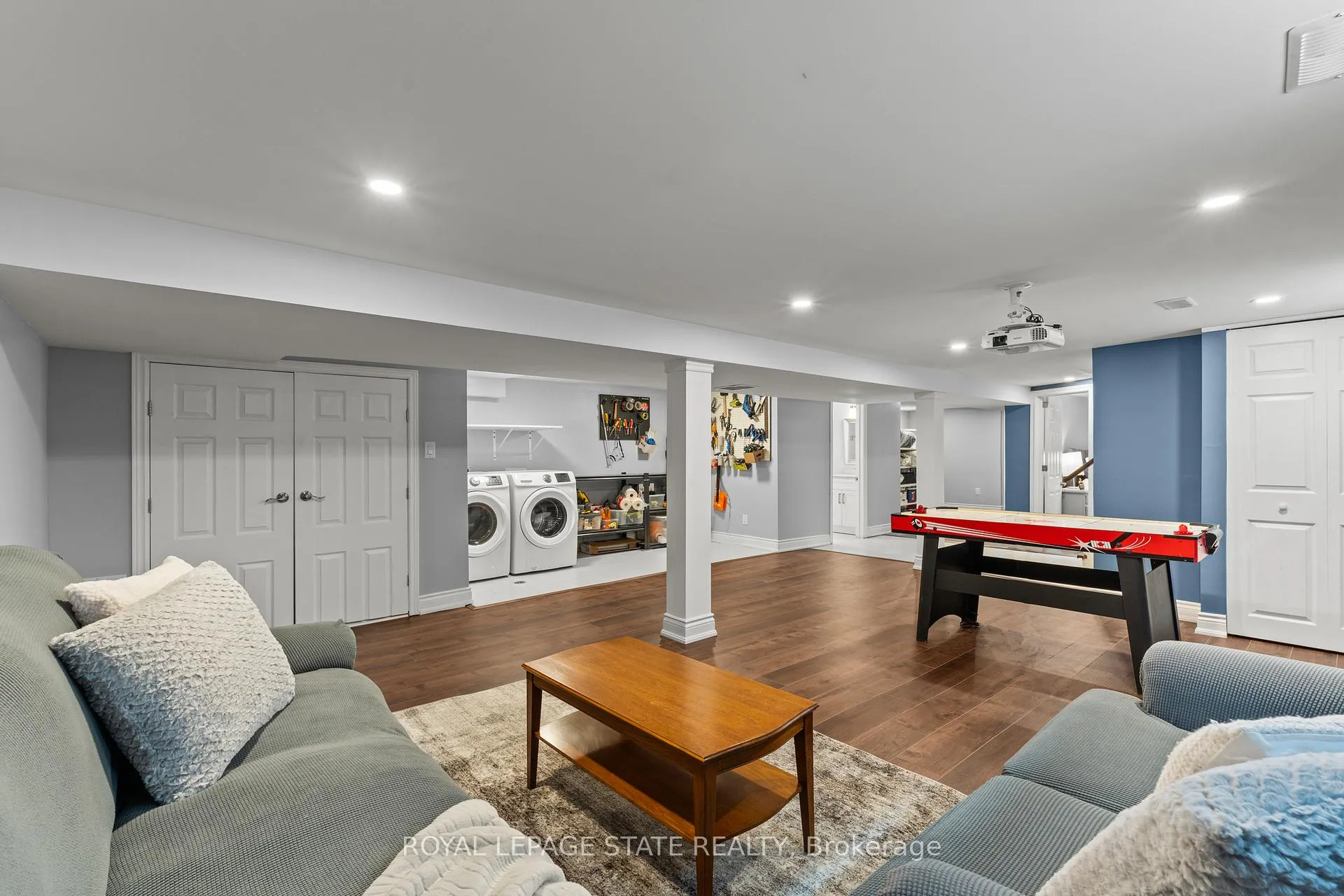 Photo 33 of 15 Millen Avenue, Hamilton, Centremount — HOMEH