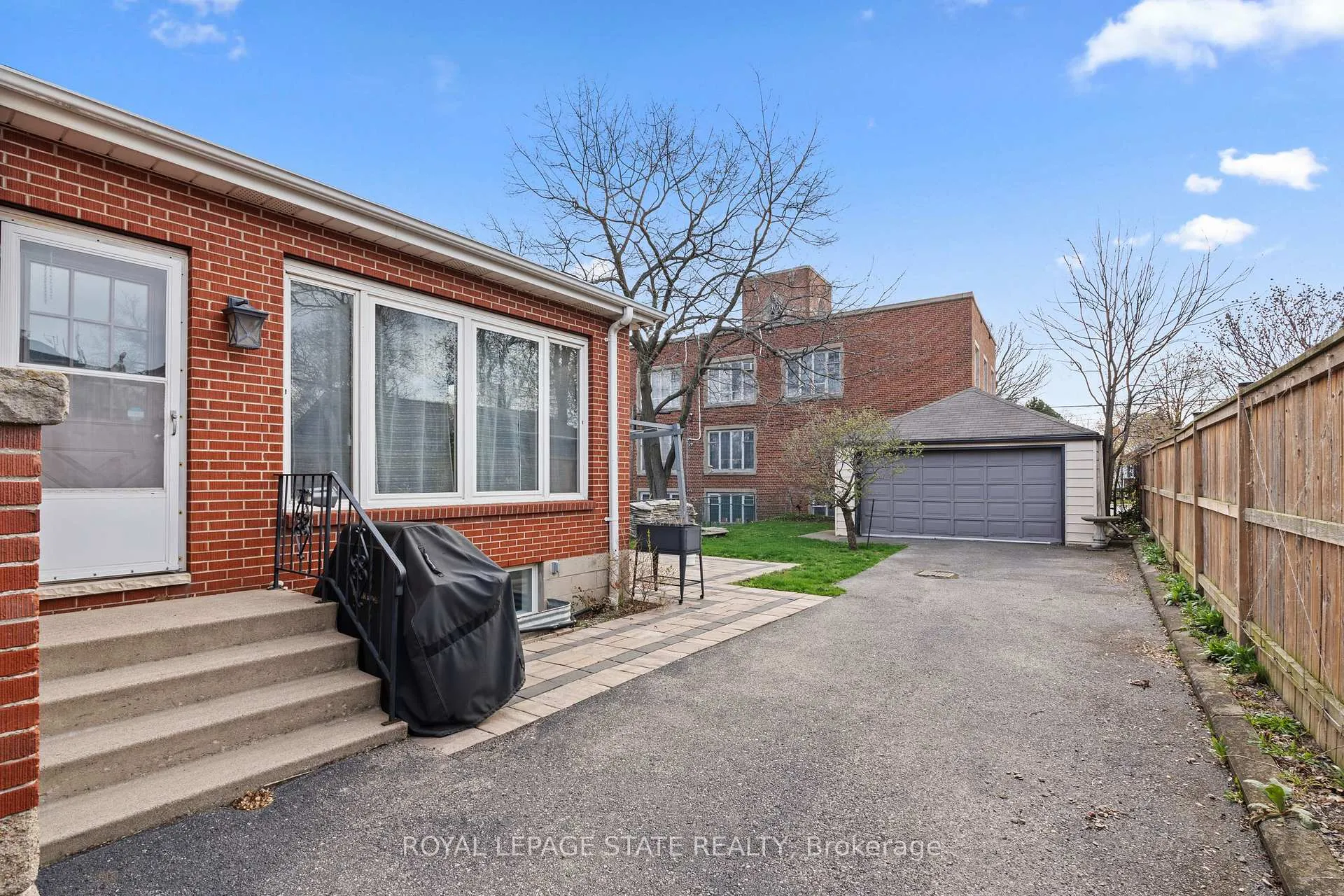 Photo 44 of 15 Millen Avenue, Hamilton, Centremount — HOMEH