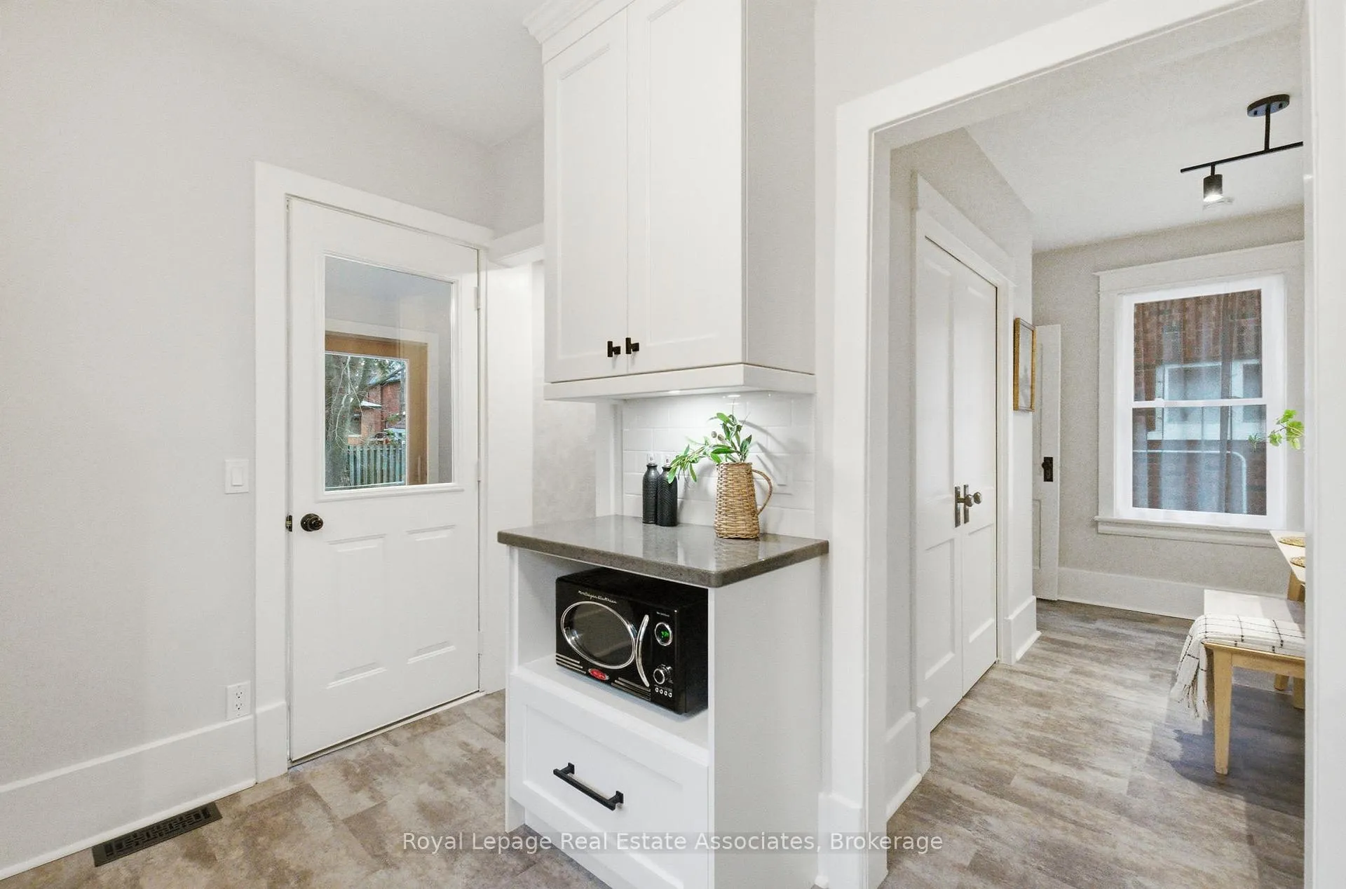 Photo 13 of 26 Arlington Avenue, Oshawa, O'Neill — HOMEH