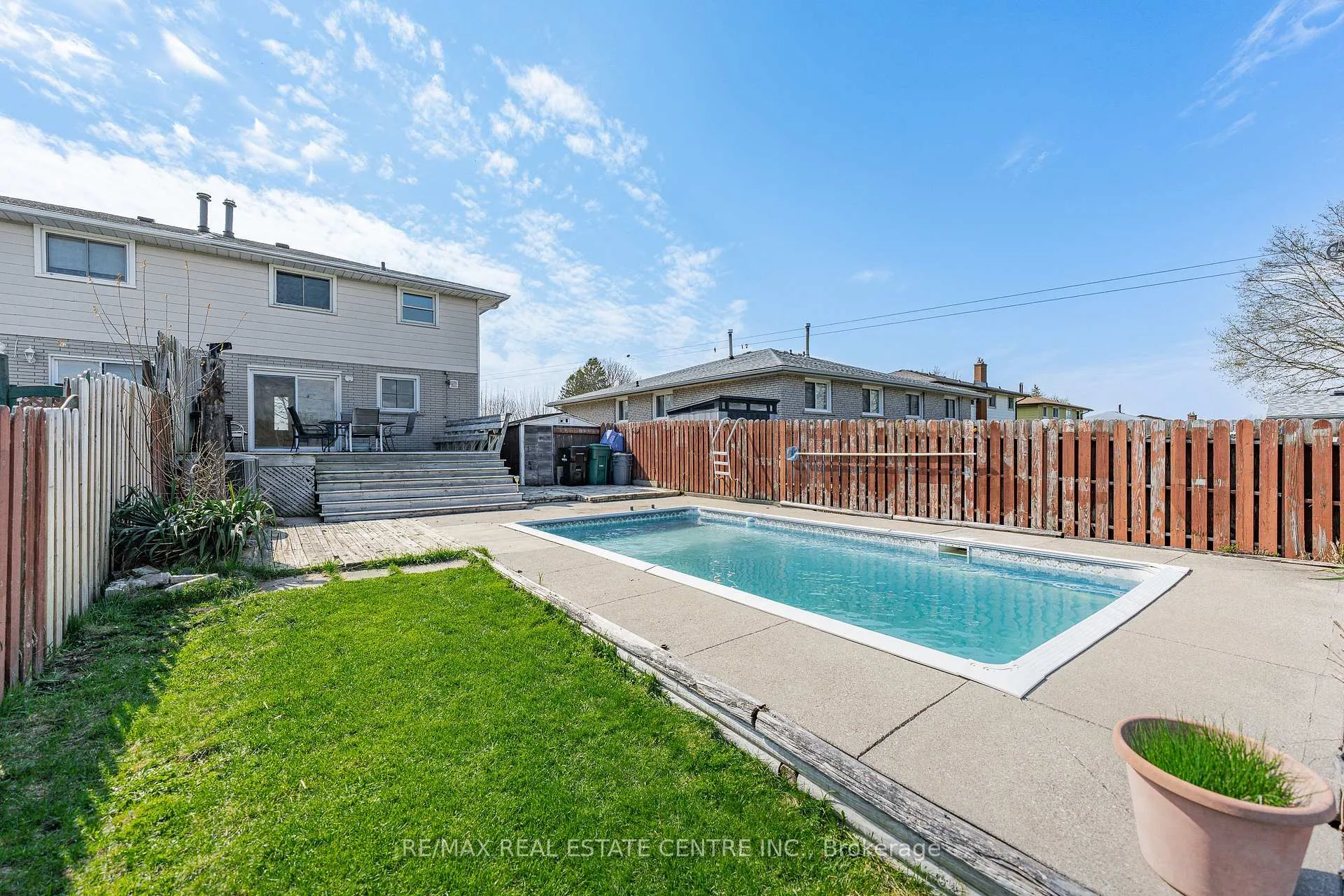 Photo 29 of 97 Moffat Drive, Cambridge — HOMEH