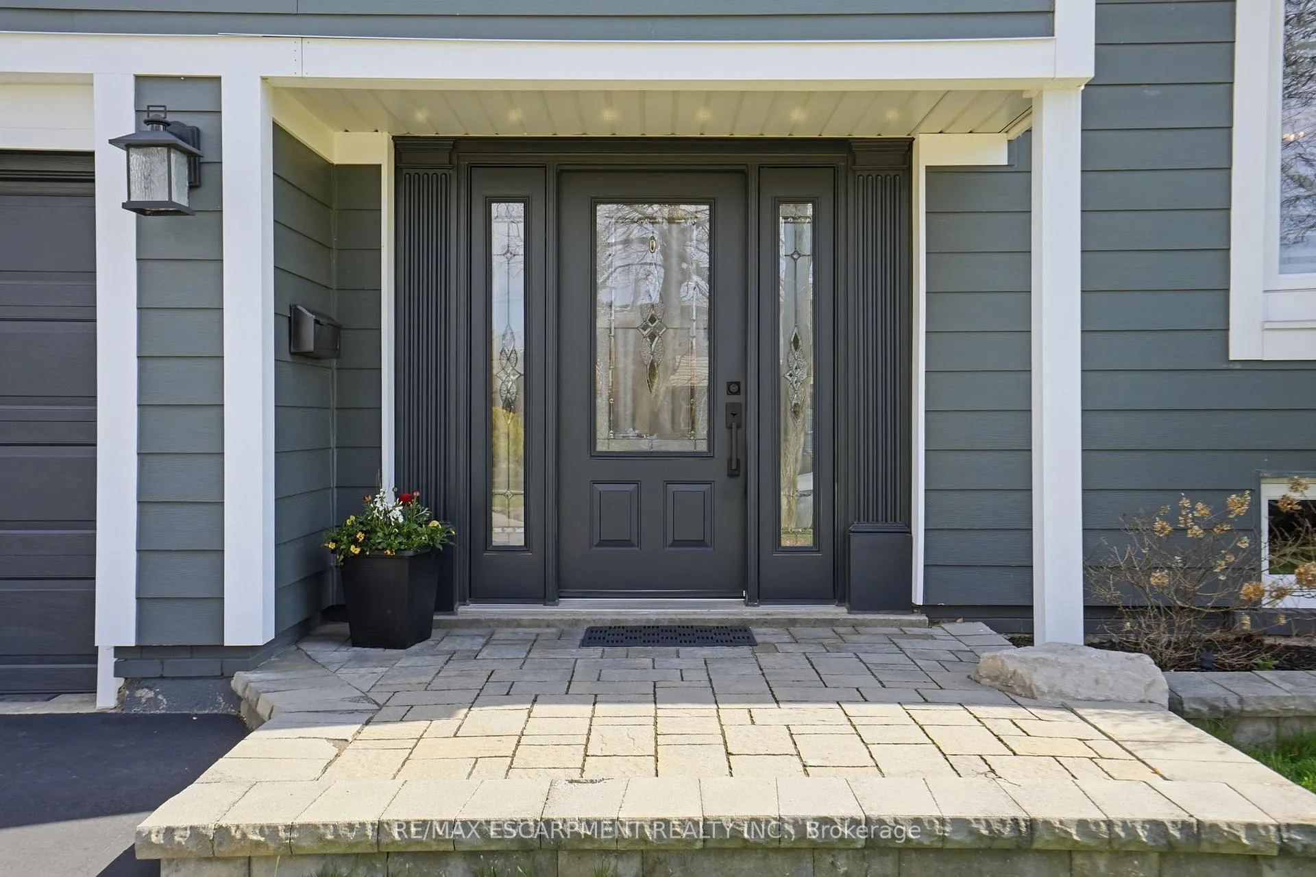 Photo 4 of 663 Mullin Way, Burlington, Appleby — HOMEH
