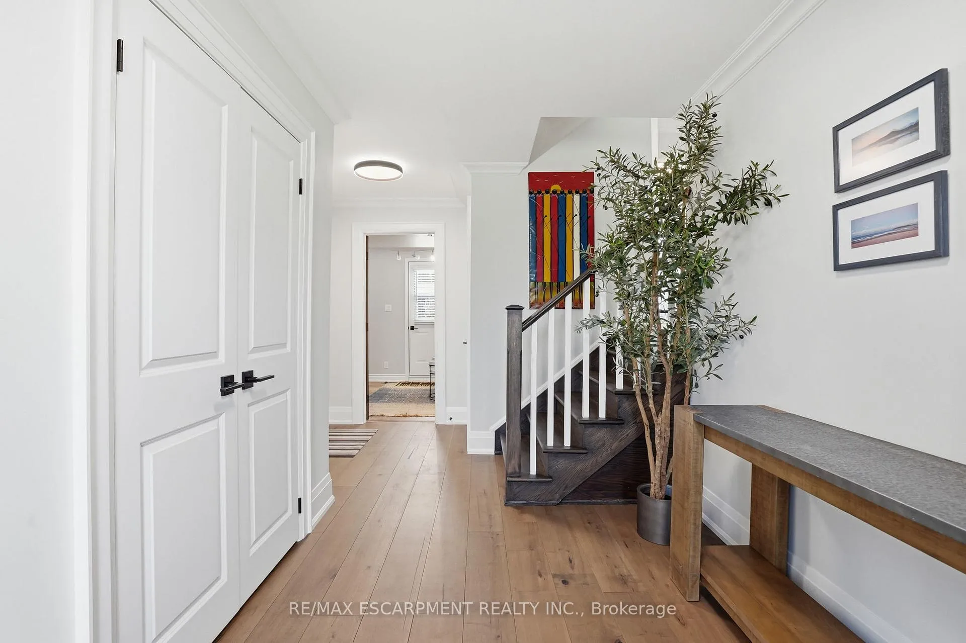 Photo 5 of 663 Mullin Way, Burlington, Appleby — HOMEH