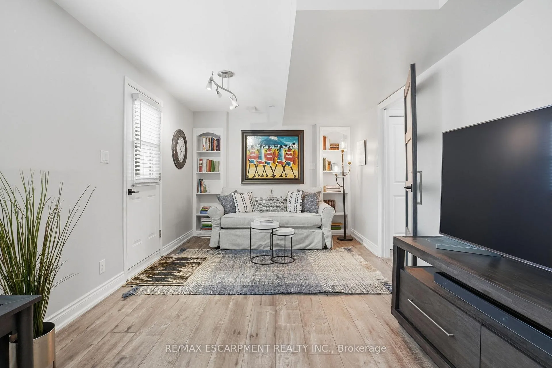 Photo 8 of 663 Mullin Way, Burlington, Appleby — HOMEH