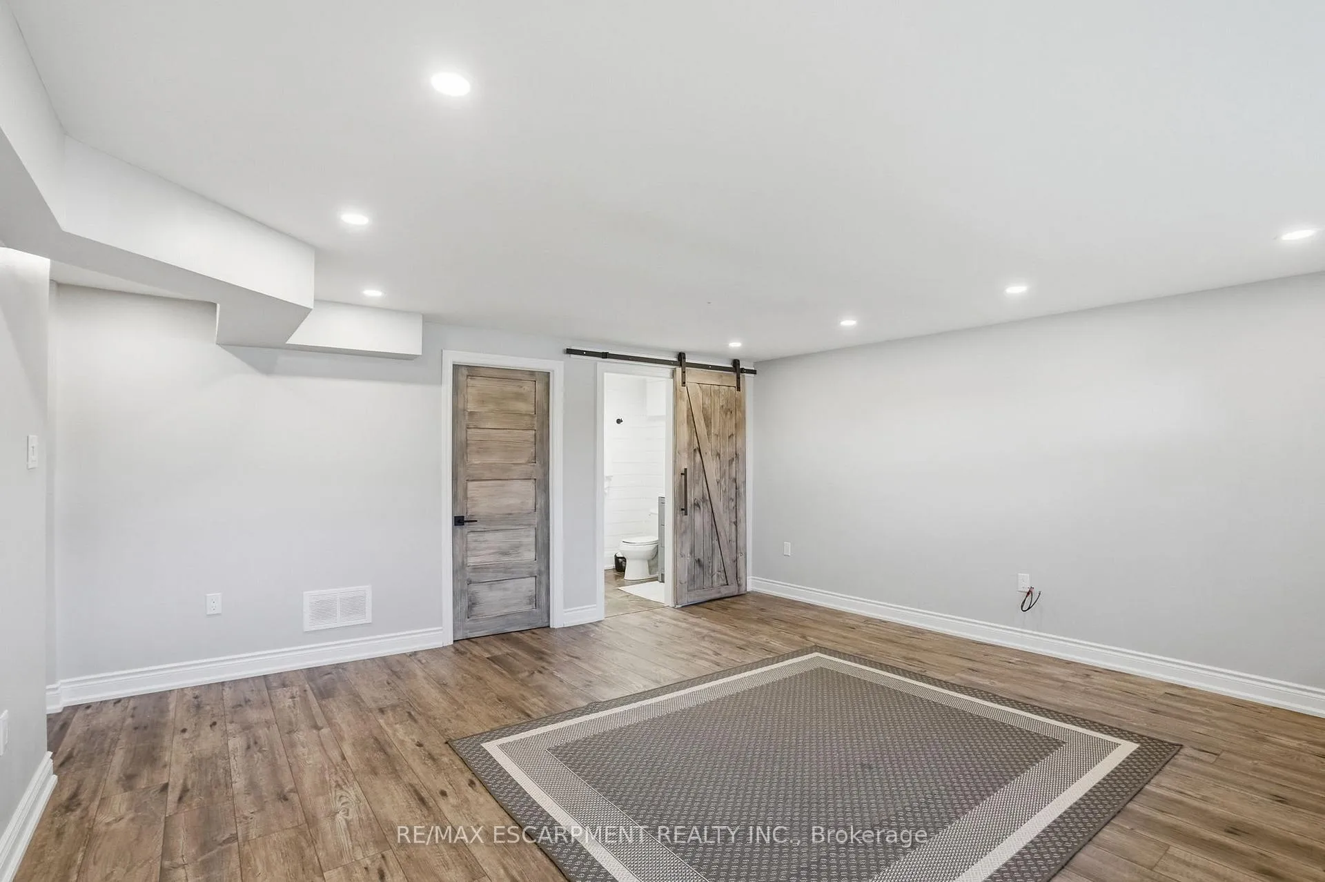 Photo 35 of 663 Mullin Way, Burlington, Appleby — HOMEH
