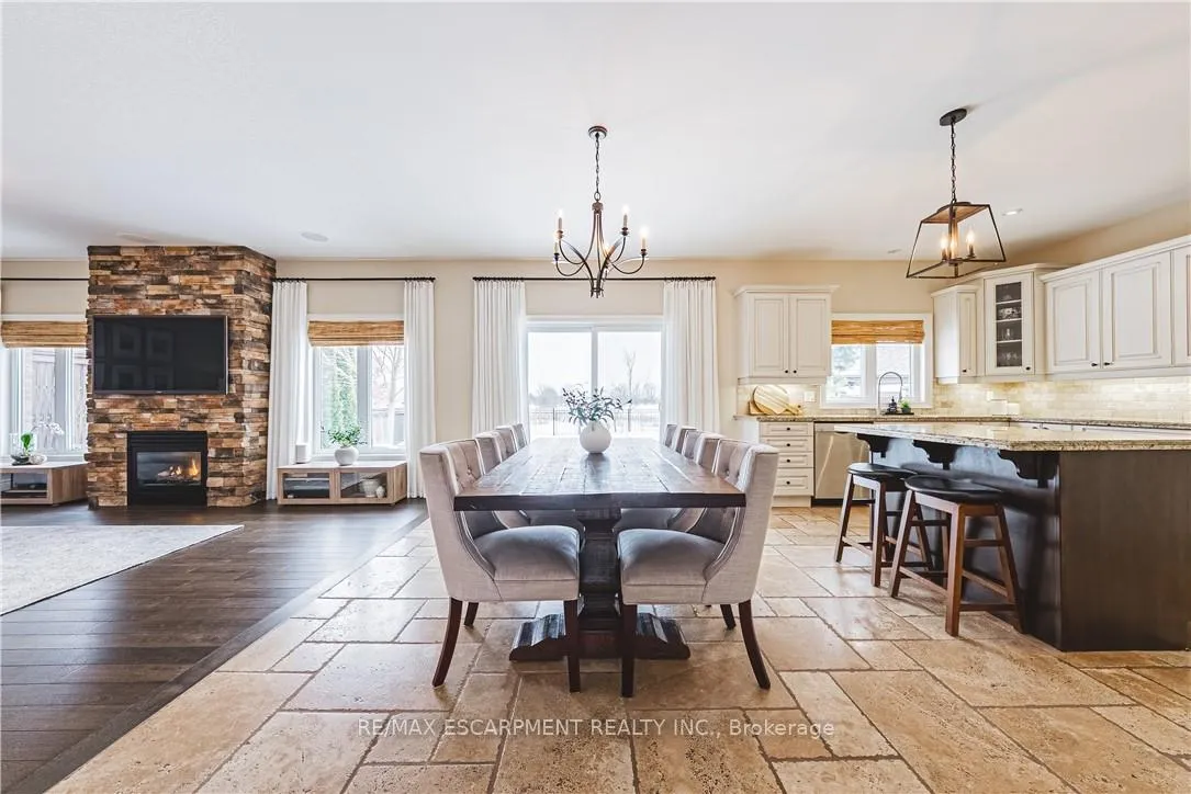 Photo 7 of 35 Greti Drive, Hamilton, Rural Glanbrook — HOMEH