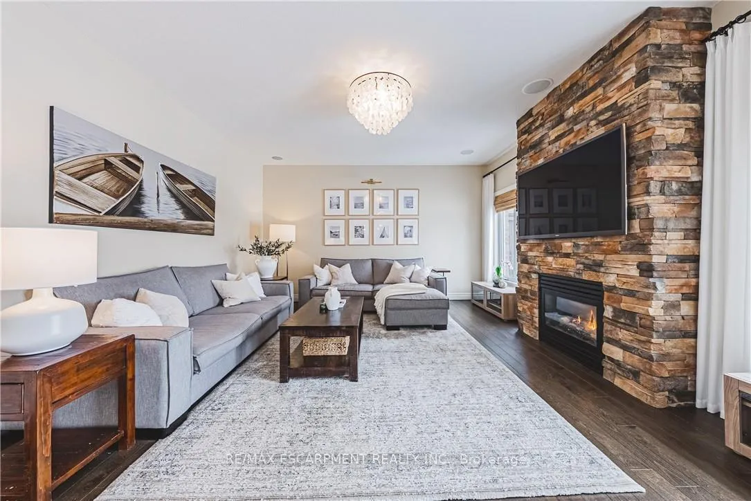 Photo 8 of 35 Greti Drive, Hamilton, Rural Glanbrook — HOMEH