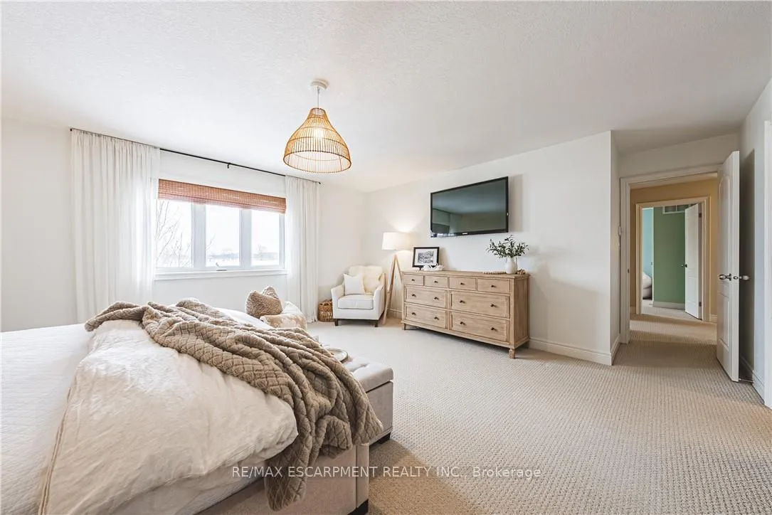 Photo 23 of 35 Greti Drive, Hamilton, Rural Glanbrook — HOMEH