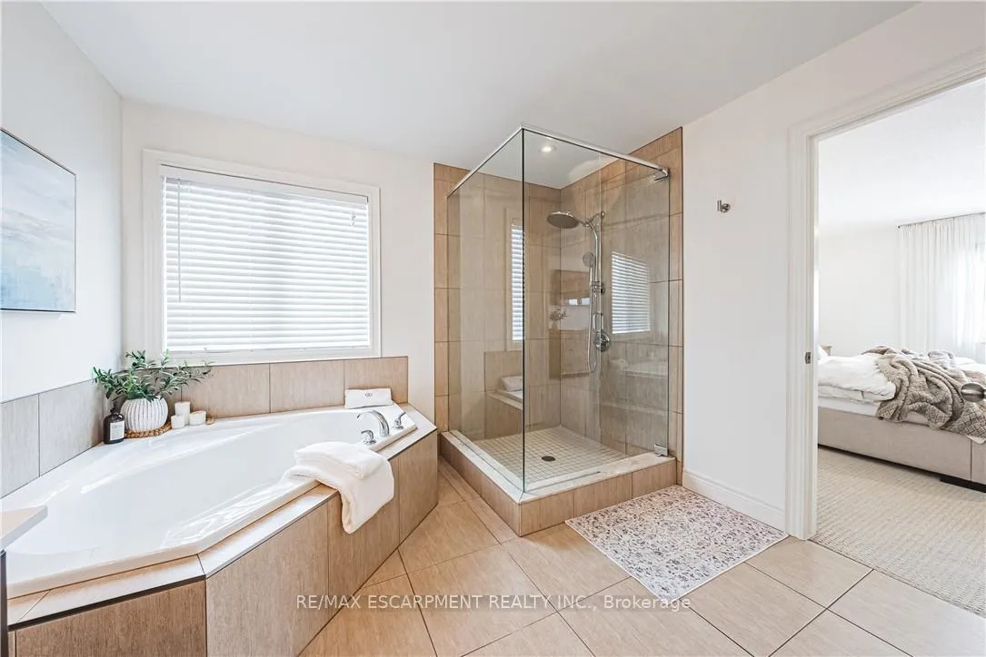 Photo 25 of 35 Greti Drive, Hamilton, Rural Glanbrook — HOMEH