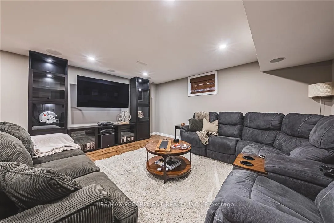 Photo 33 of 35 Greti Drive, Hamilton, Rural Glanbrook — HOMEH