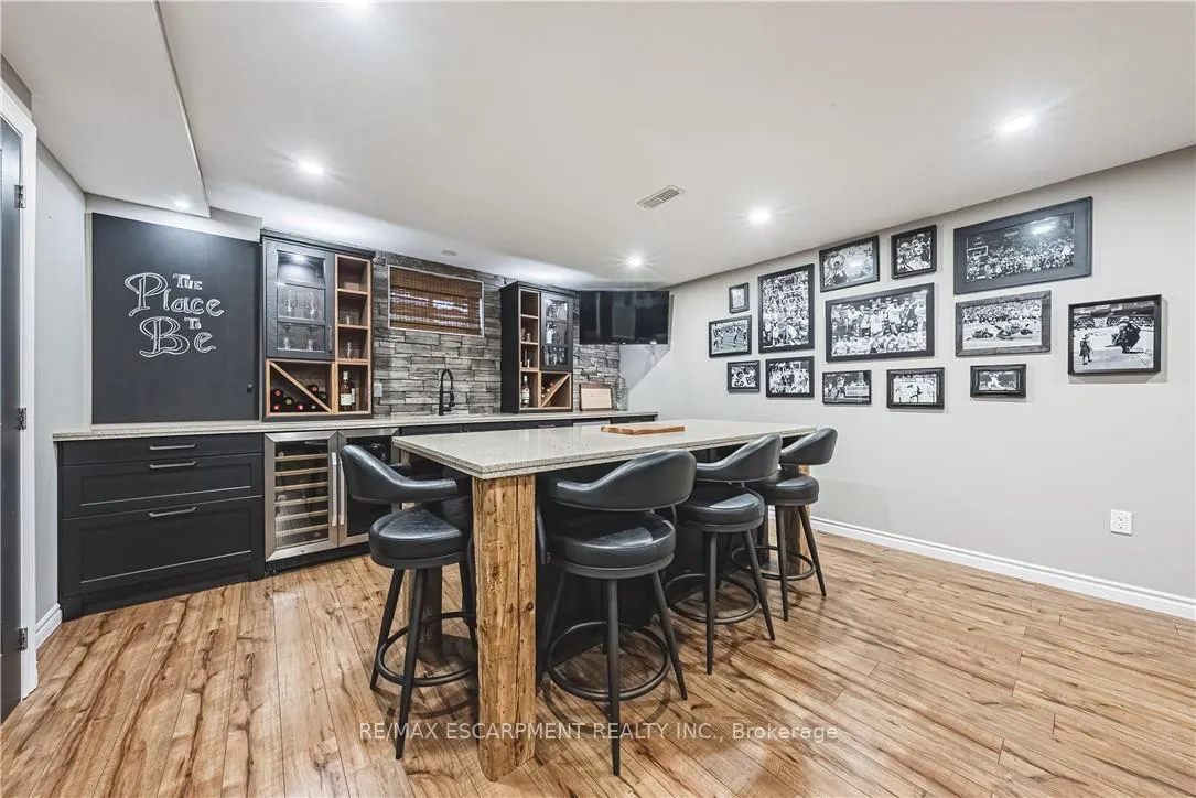 Photo 36 of 35 Greti Drive, Hamilton, Rural Glanbrook — HOMEH