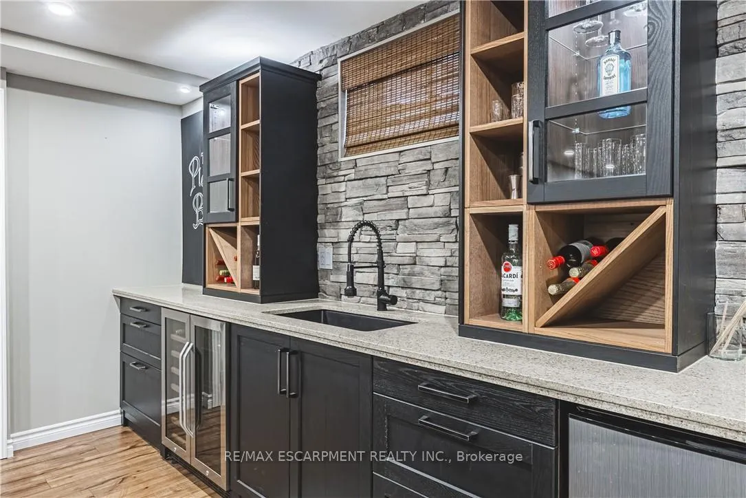 Photo 37 of 35 Greti Drive, Hamilton, Rural Glanbrook — HOMEH