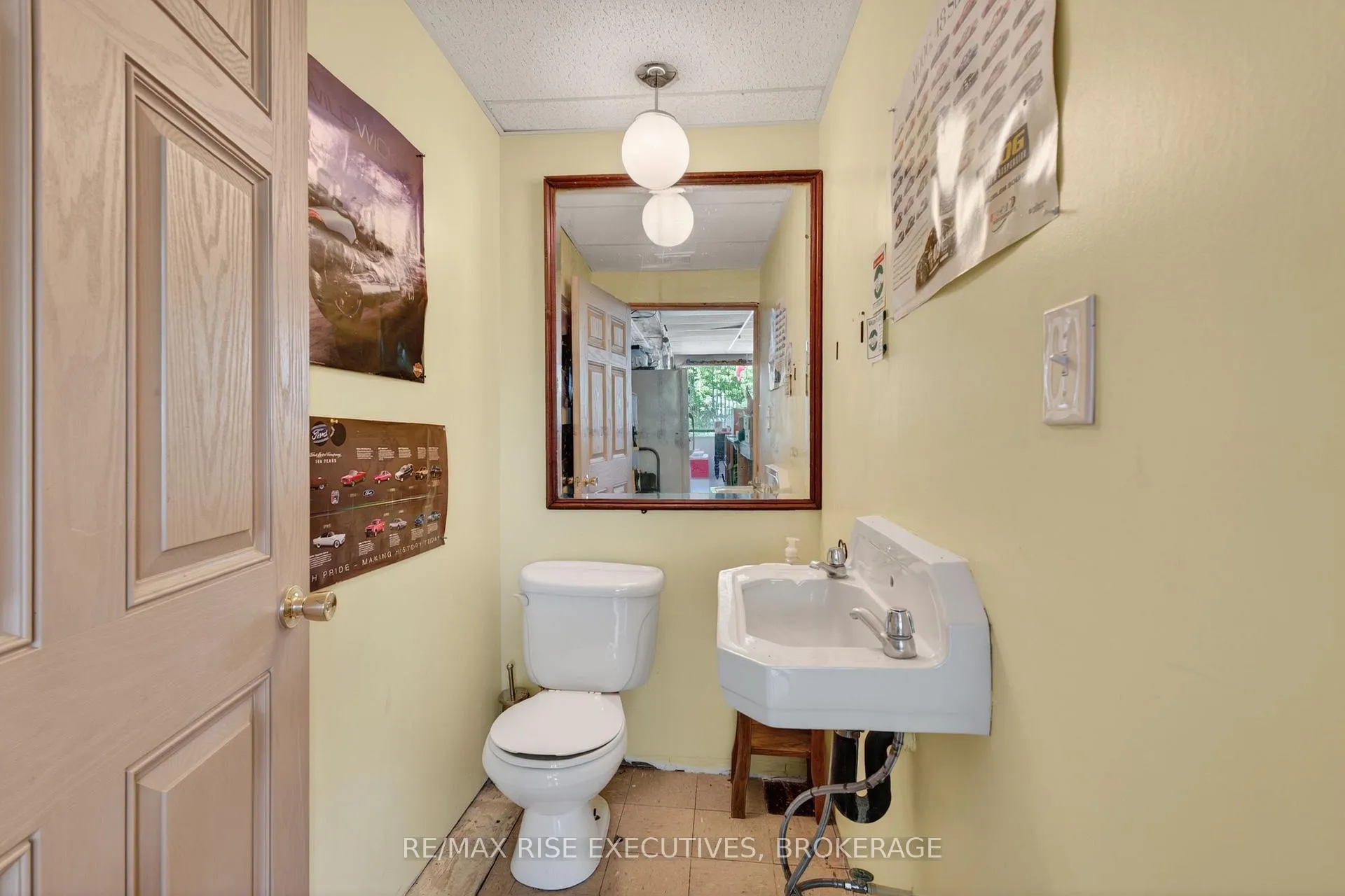 Photo 33 of 16 Westport Road, Frontenac, Frontenac Centre — HOMEH