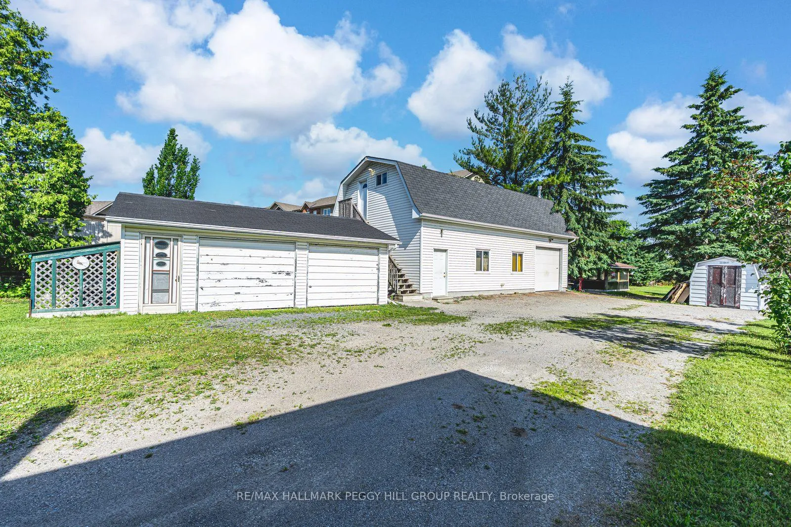 Photo 2 of 223 Phillips Street, Barrie, Ardagh — HOMEH