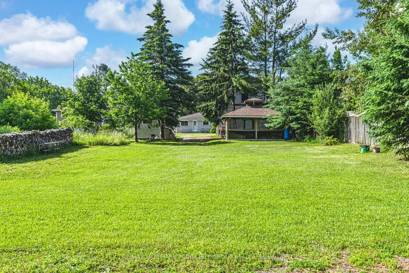 Photo 12 of 223 Phillips Street, Barrie, Ardagh — HOMEH