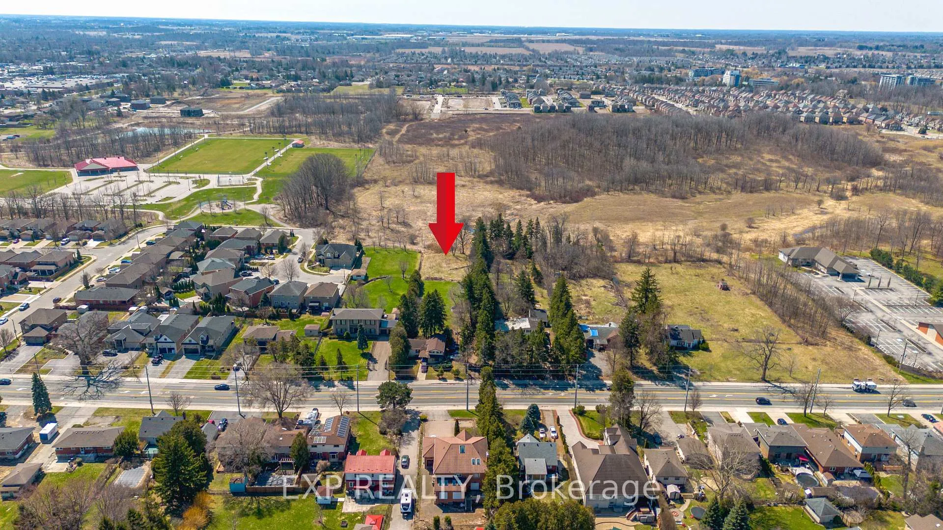 Photo 2 of 227 Stone Church Road W, Hamilton, Sheldon — HOMEH
