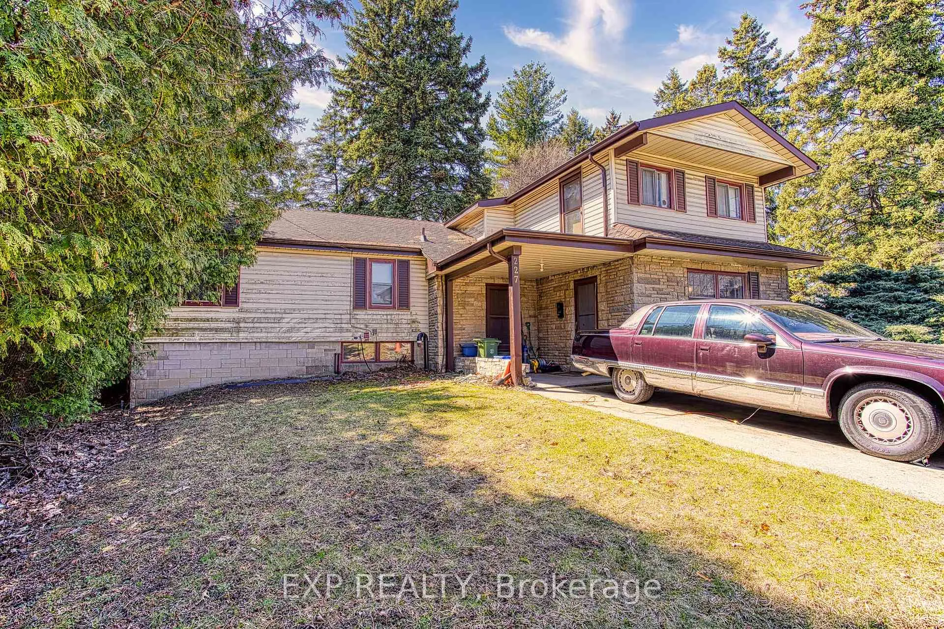 Photo 6 of 227 Stone Church Road W, Hamilton, Sheldon — HOMEH