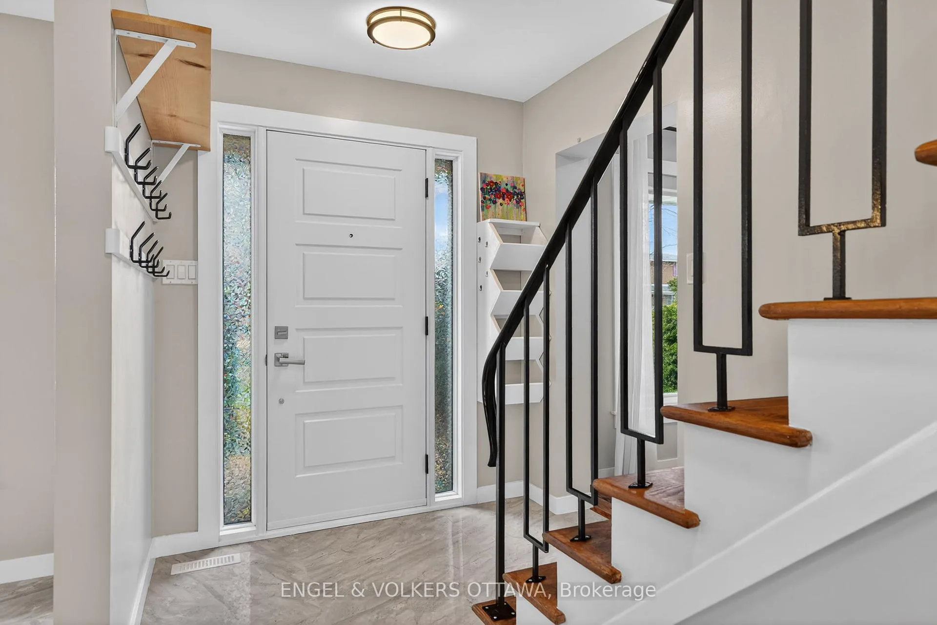 Photo 5 of 1358 Viking Drive, Ottawa, South Keys — HOMEH