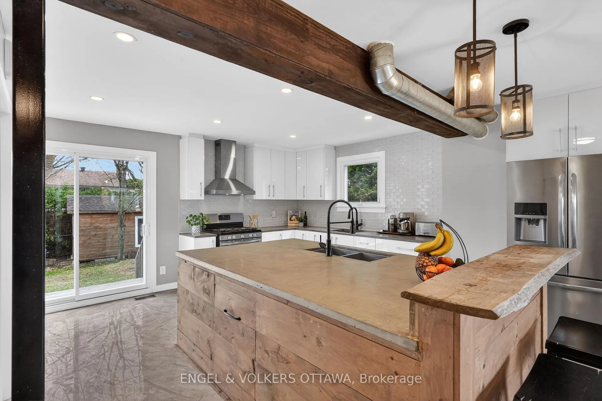 Photo 17 of 1358 Viking Drive, Ottawa, South Keys — HOMEH