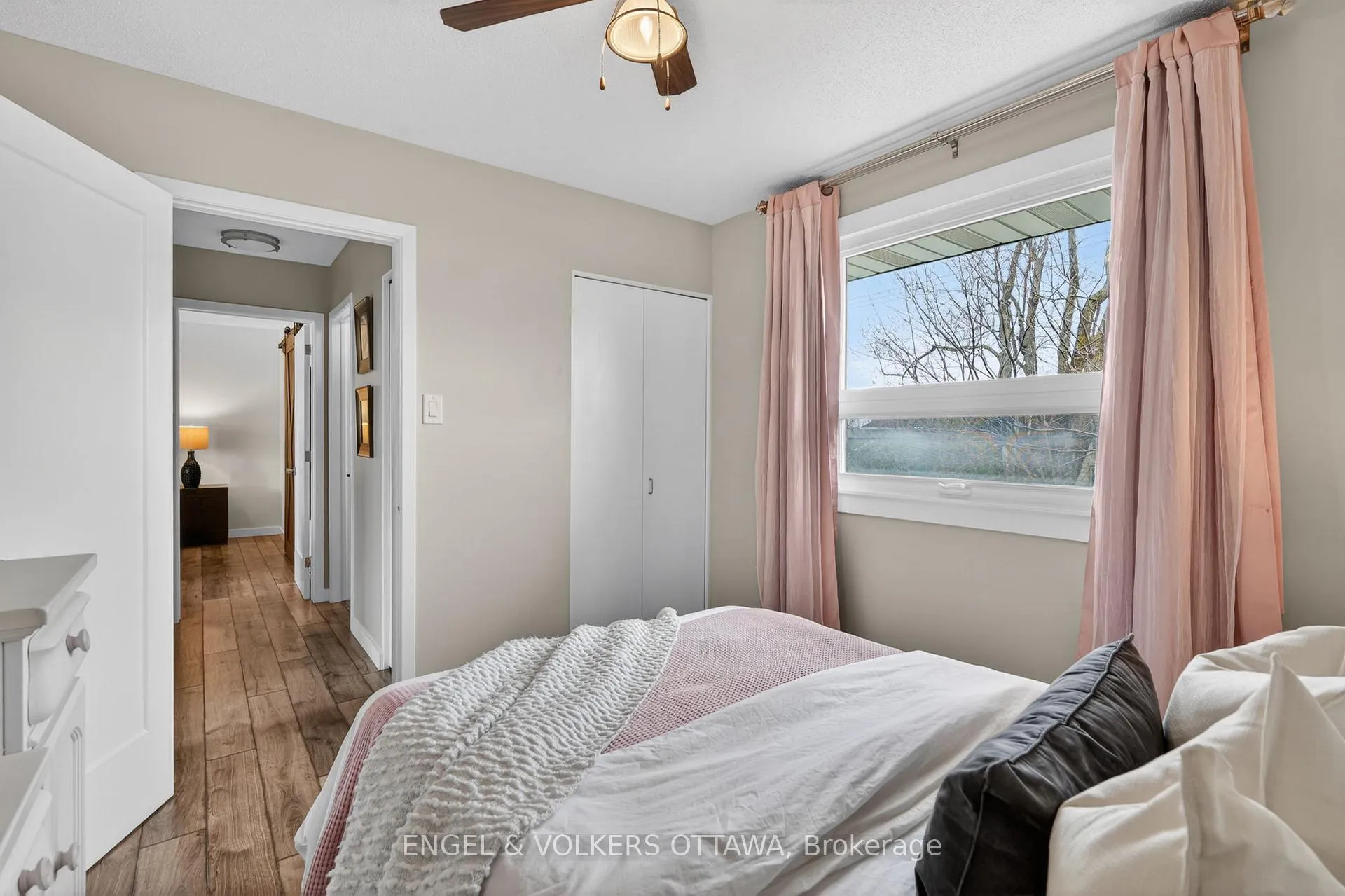 Photo 24 of 1358 Viking Drive, Ottawa, South Keys — HOMEH