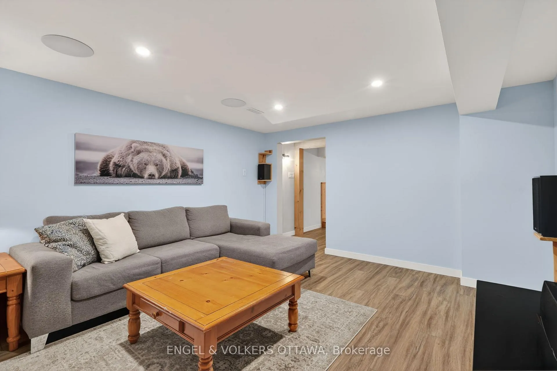 Photo 31 of 1358 Viking Drive, Ottawa, South Keys — HOMEH