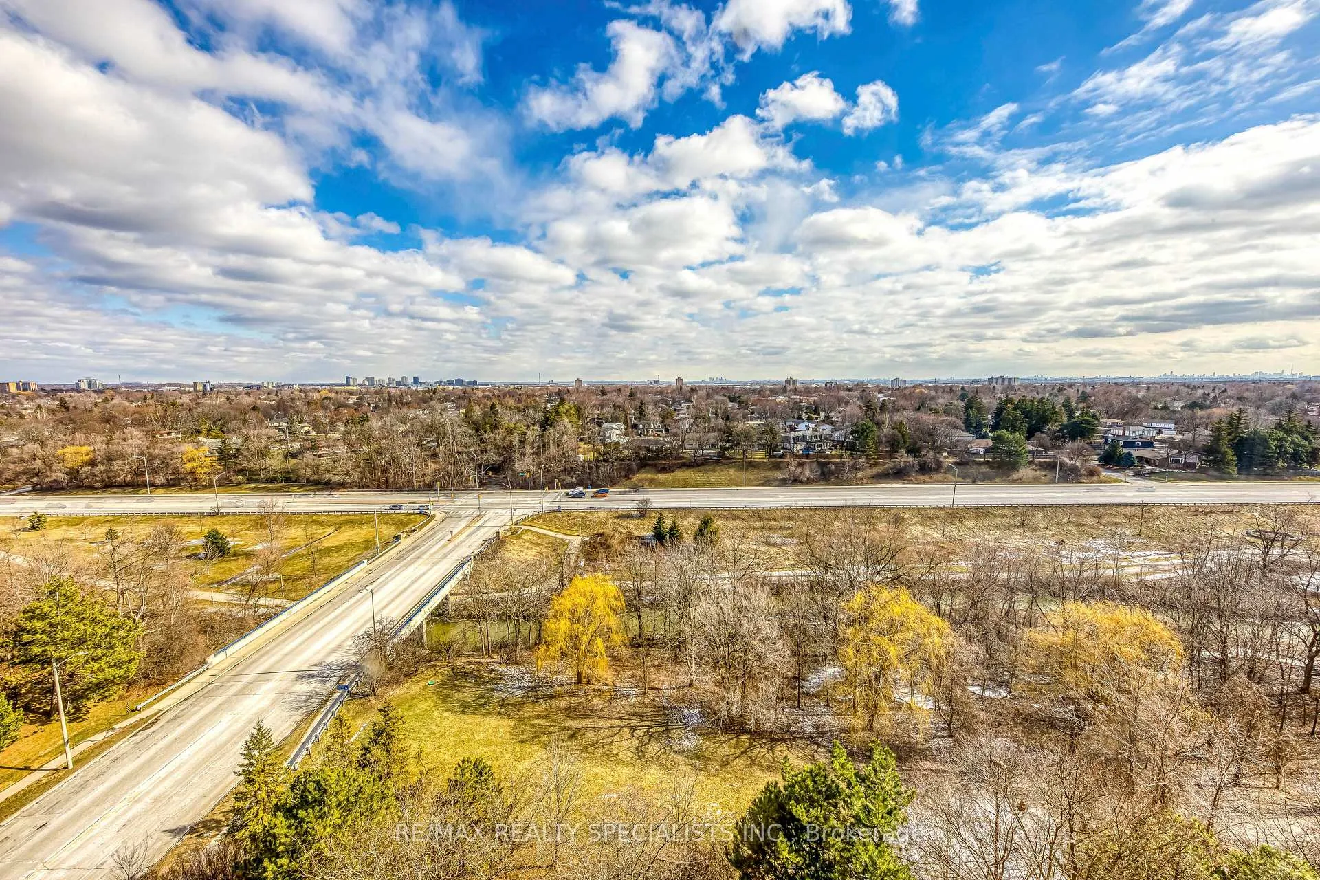 Photo 20 of Unit 1111, 320 Mill Street, Brampton, Brampton South — HOMEH