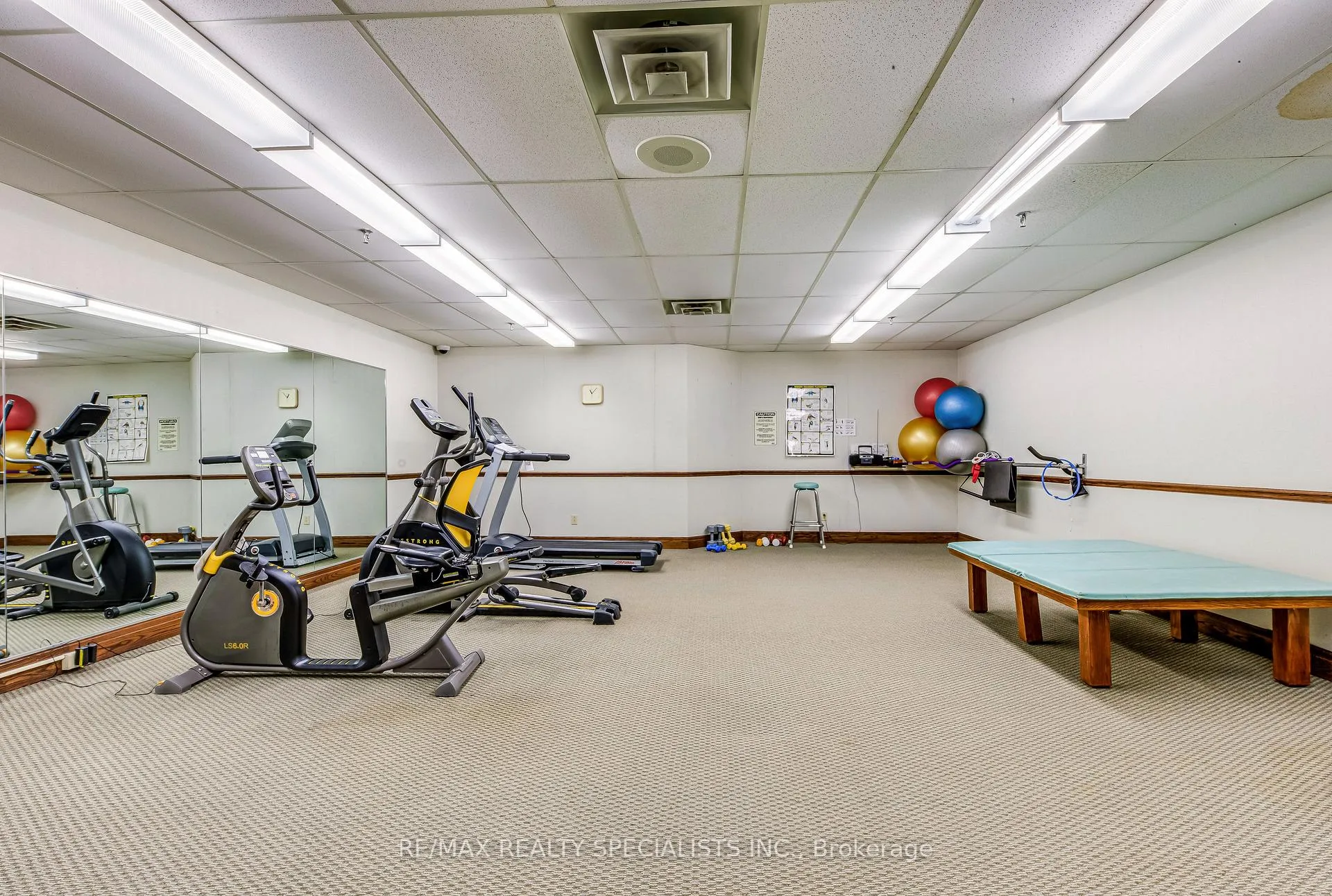 Photo 38 of Unit 1111, 320 Mill Street, Brampton, Brampton South — HOMEH