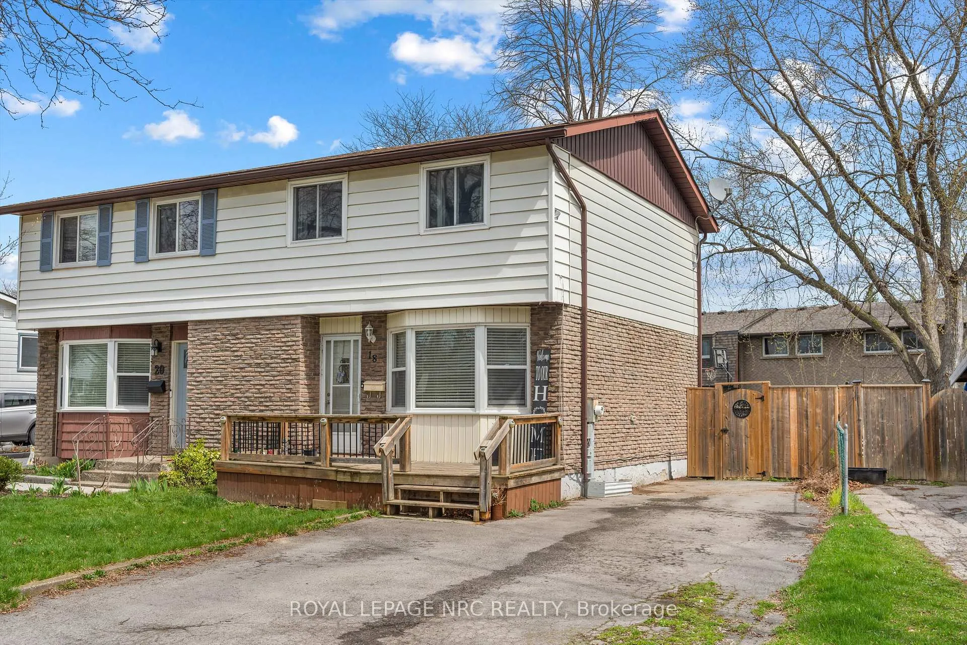 Photo 1 of 18 Lafayette Drive, St. Catharines, Lakeport — HOMEH