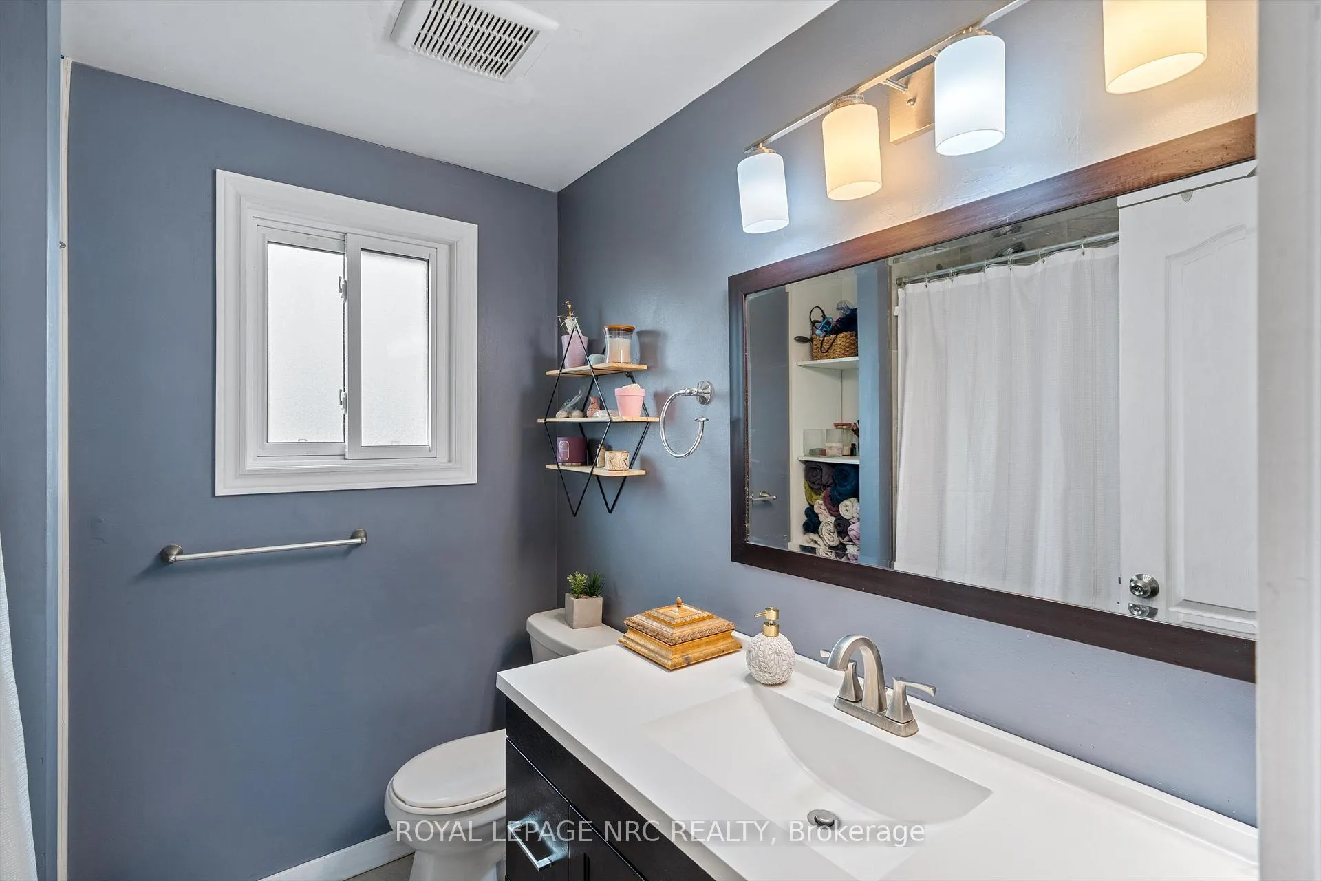 Photo 18 of 18 Lafayette Drive, St. Catharines, Lakeport — HOMEH