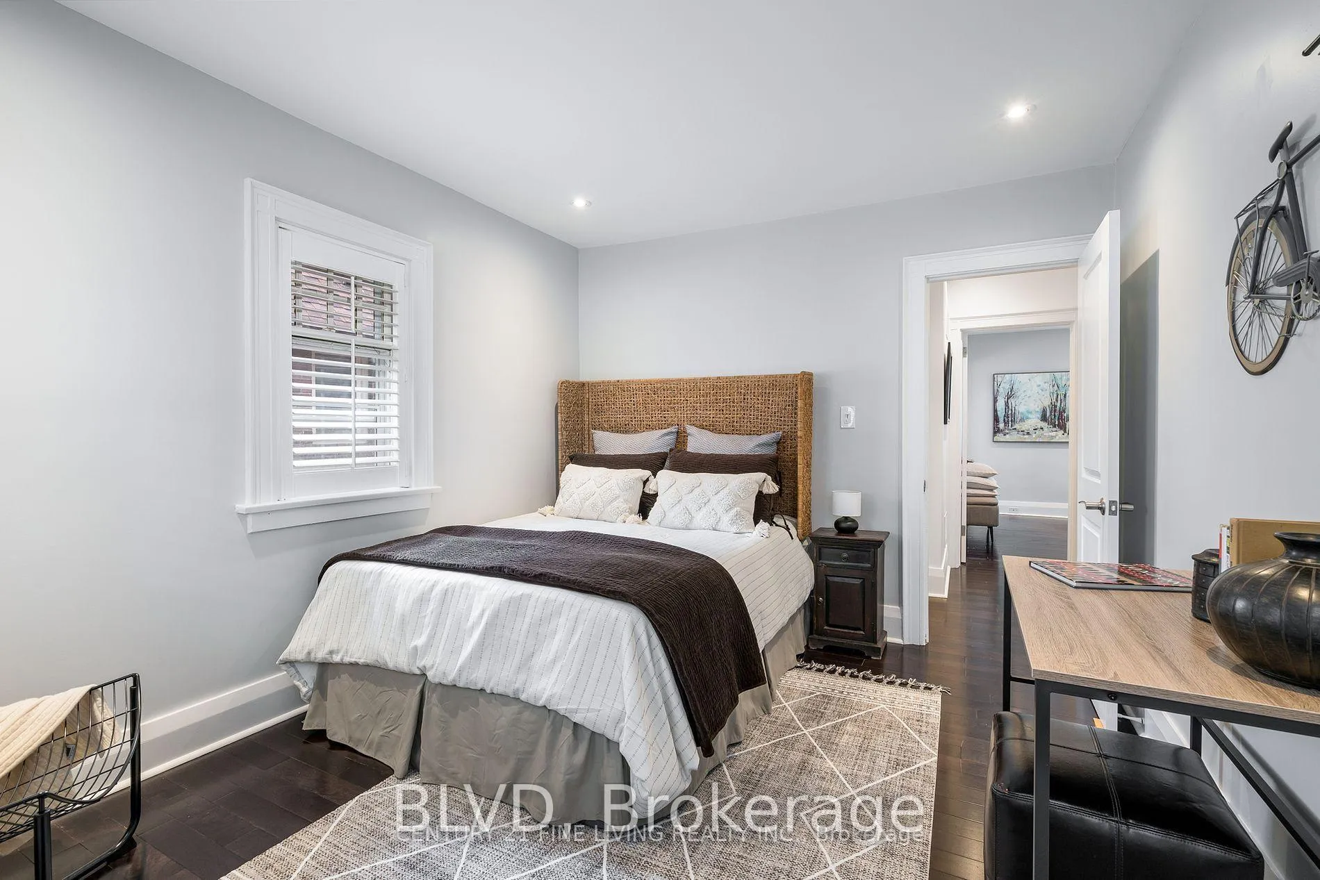 Photo 18 of 9 Maxwell Avenue, Toronto, Yonge-Eglinton — HOMEH