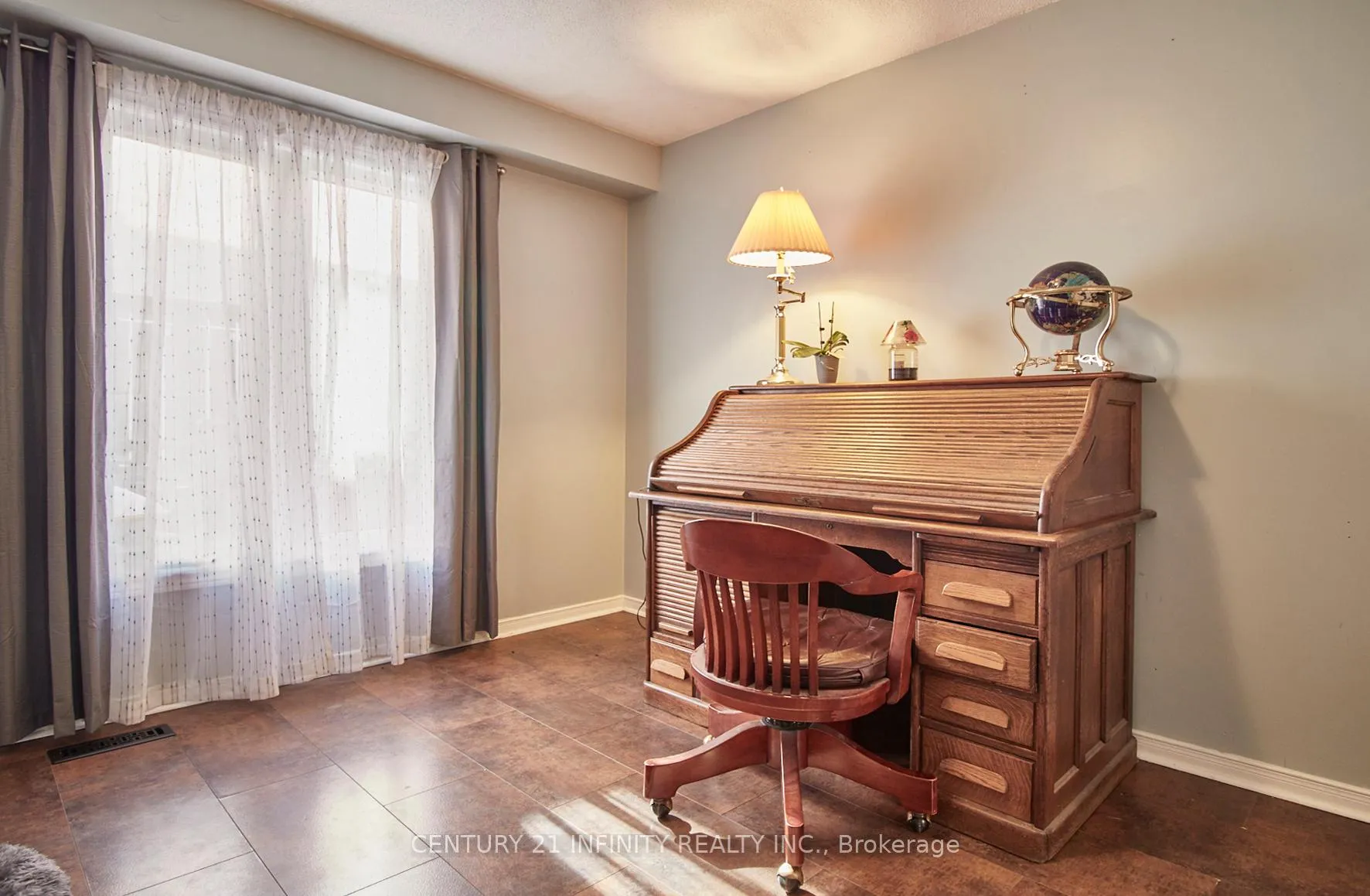 Photo 12 of 15 Lofthouse Drive, Whitby, Rolling Acres — HOMEH