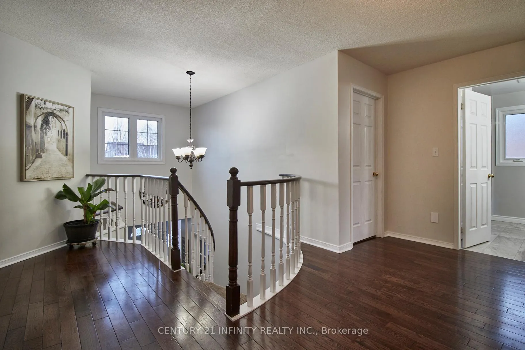 Photo 15 of 15 Lofthouse Drive, Whitby, Rolling Acres — HOMEH